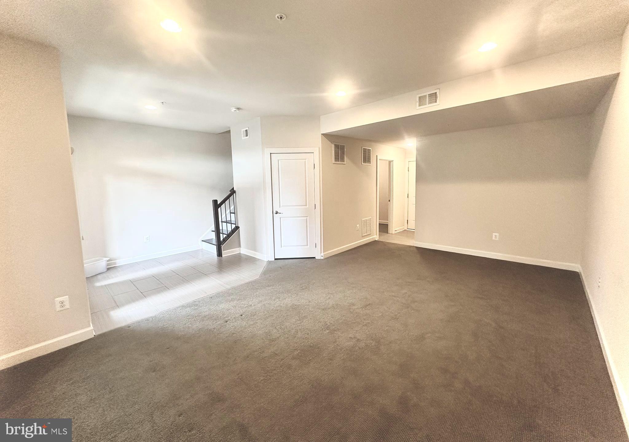 ONE LOUDOUN - Residential Lease