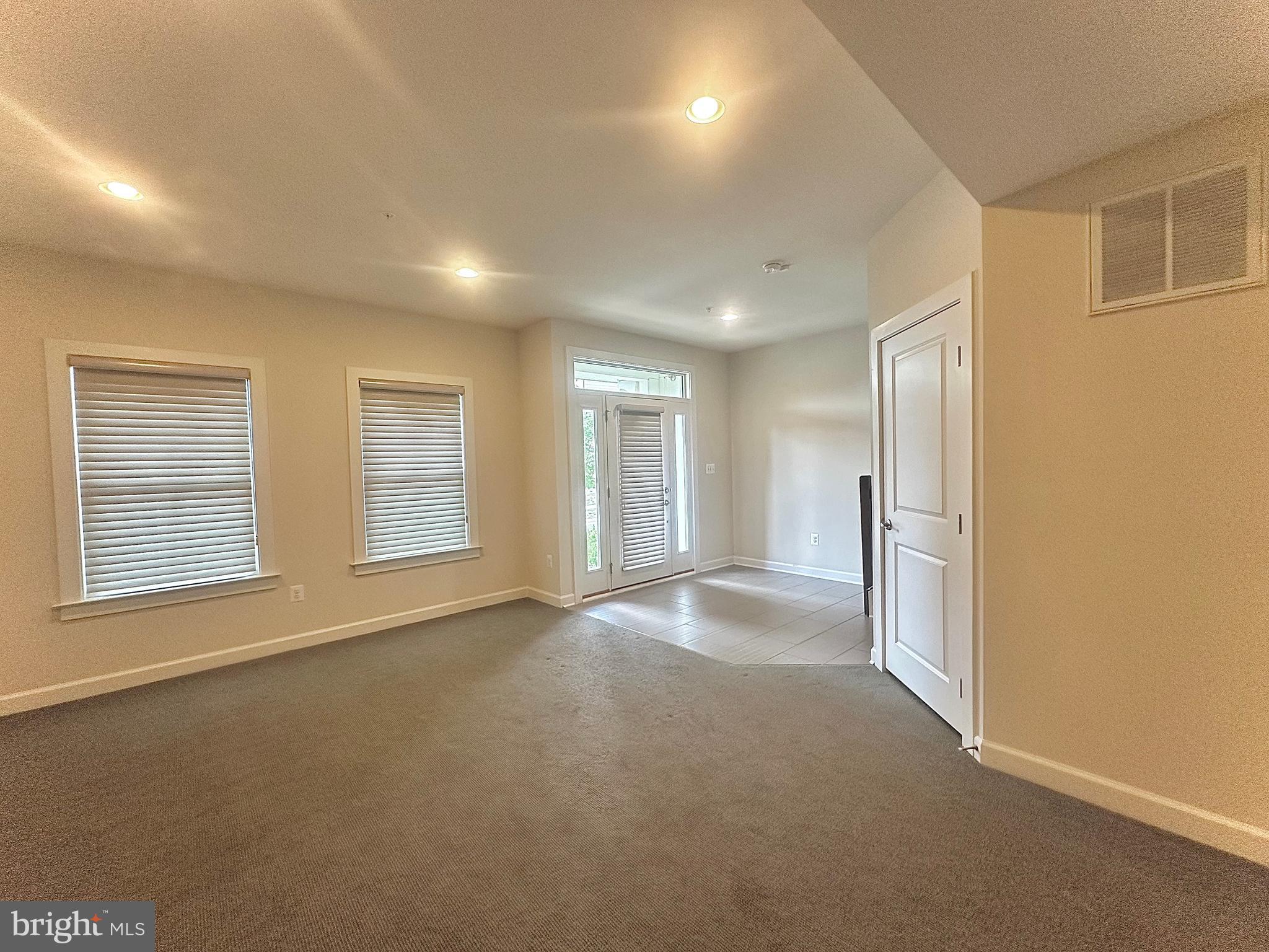ONE LOUDOUN - Residential Lease