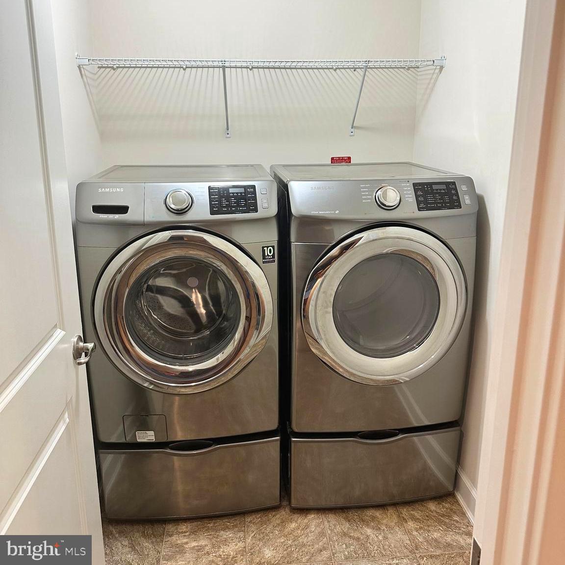 ONE LOUDOUN - Residential Lease