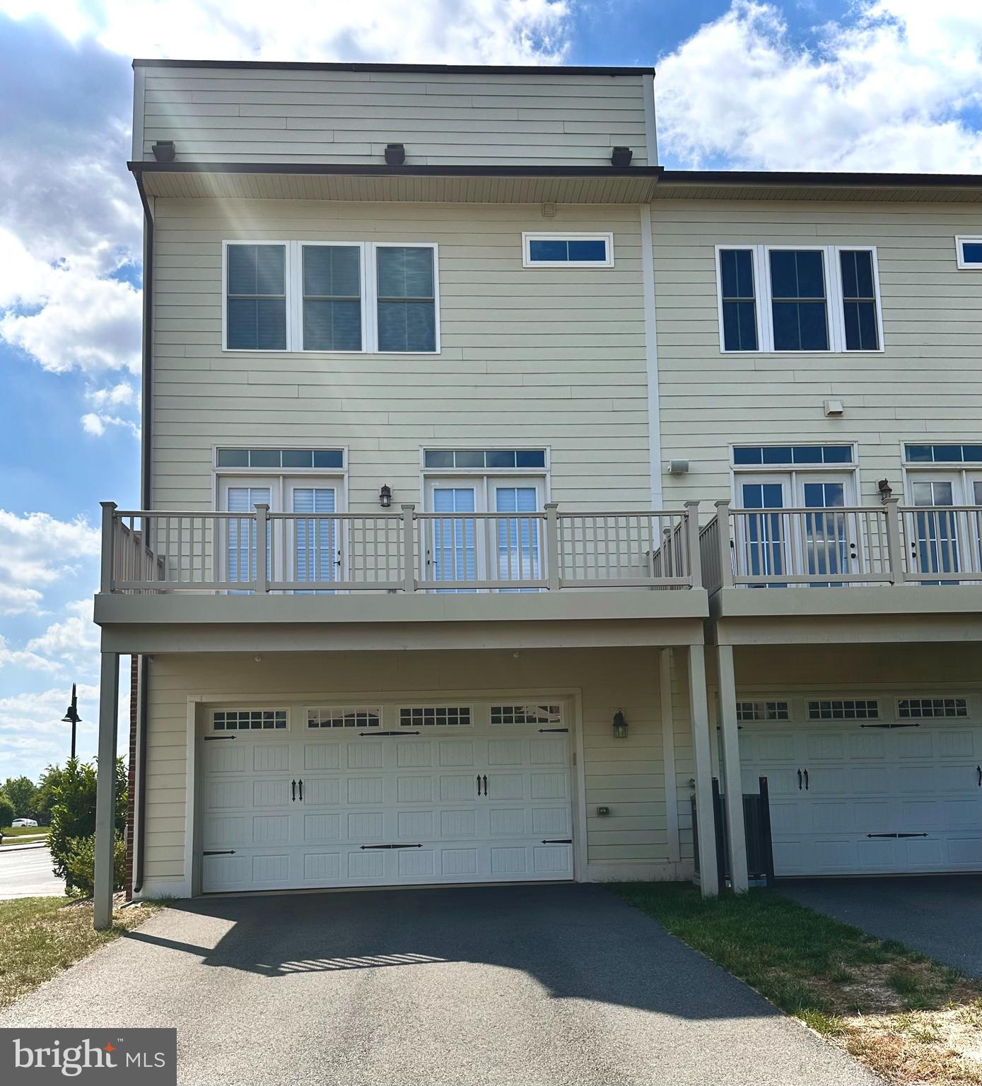 ONE LOUDOUN - Residential Lease