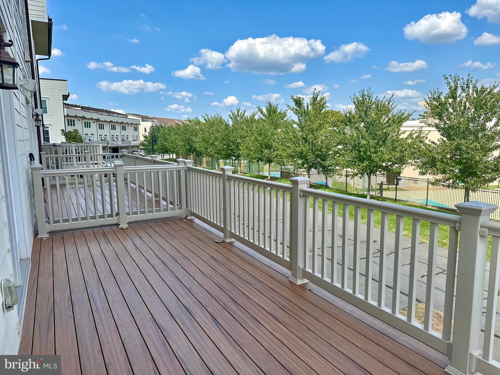 ONE LOUDOUN - Residential Lease