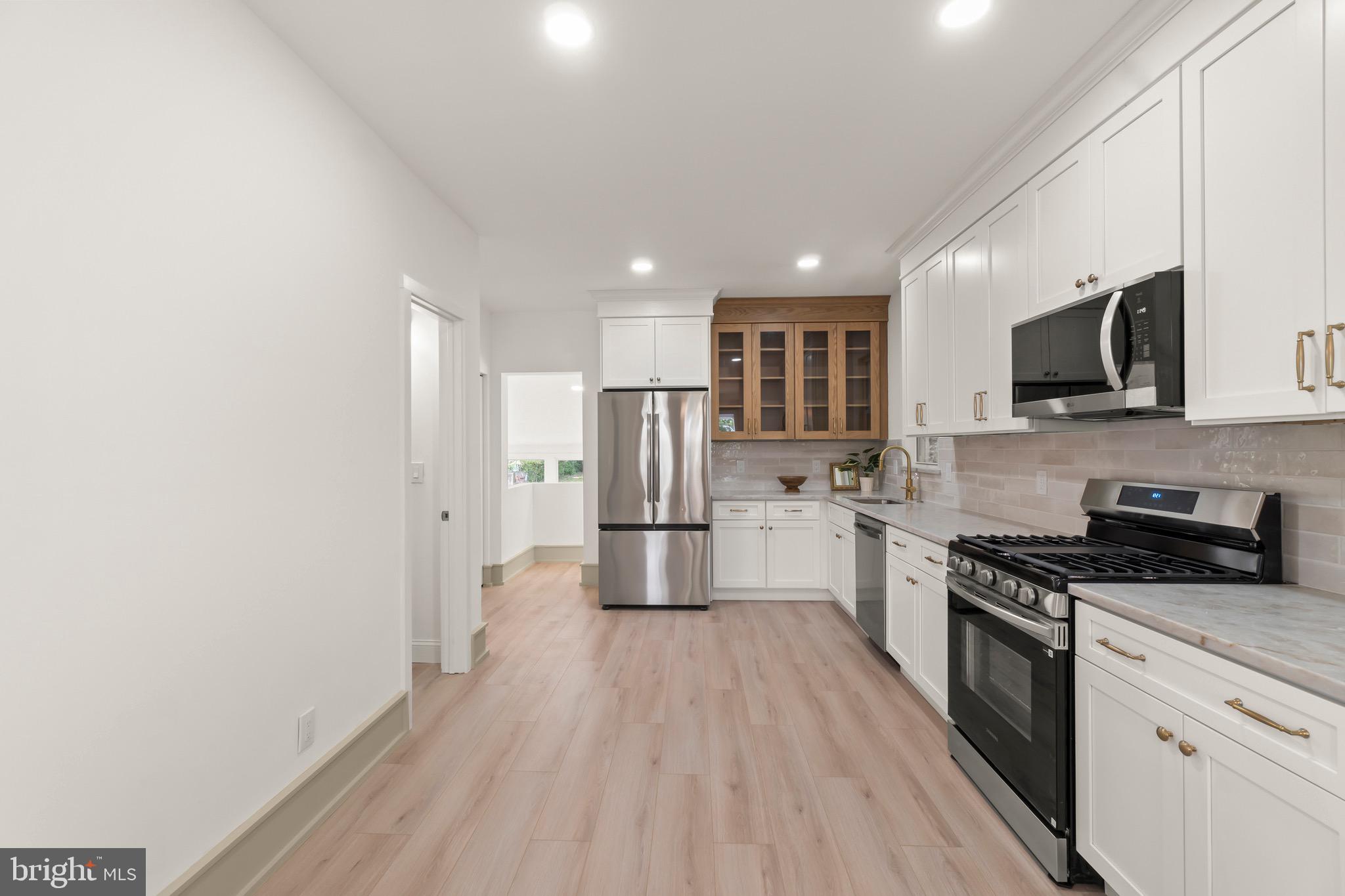 23 STEWART AVENUE