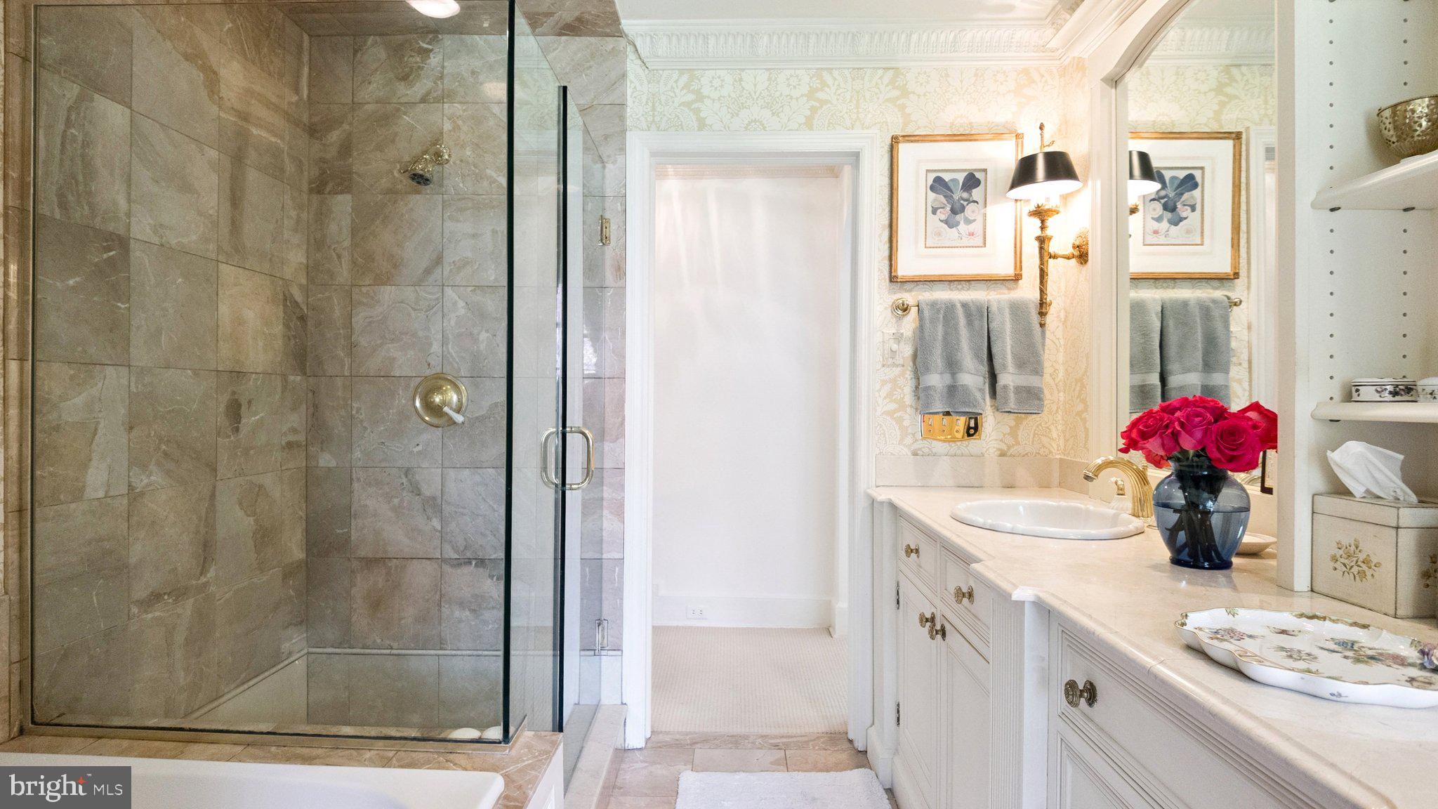 BRYN MAWR - Residential