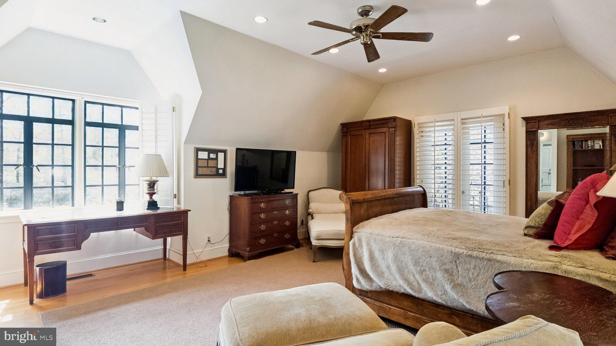 BRYN MAWR - Residential