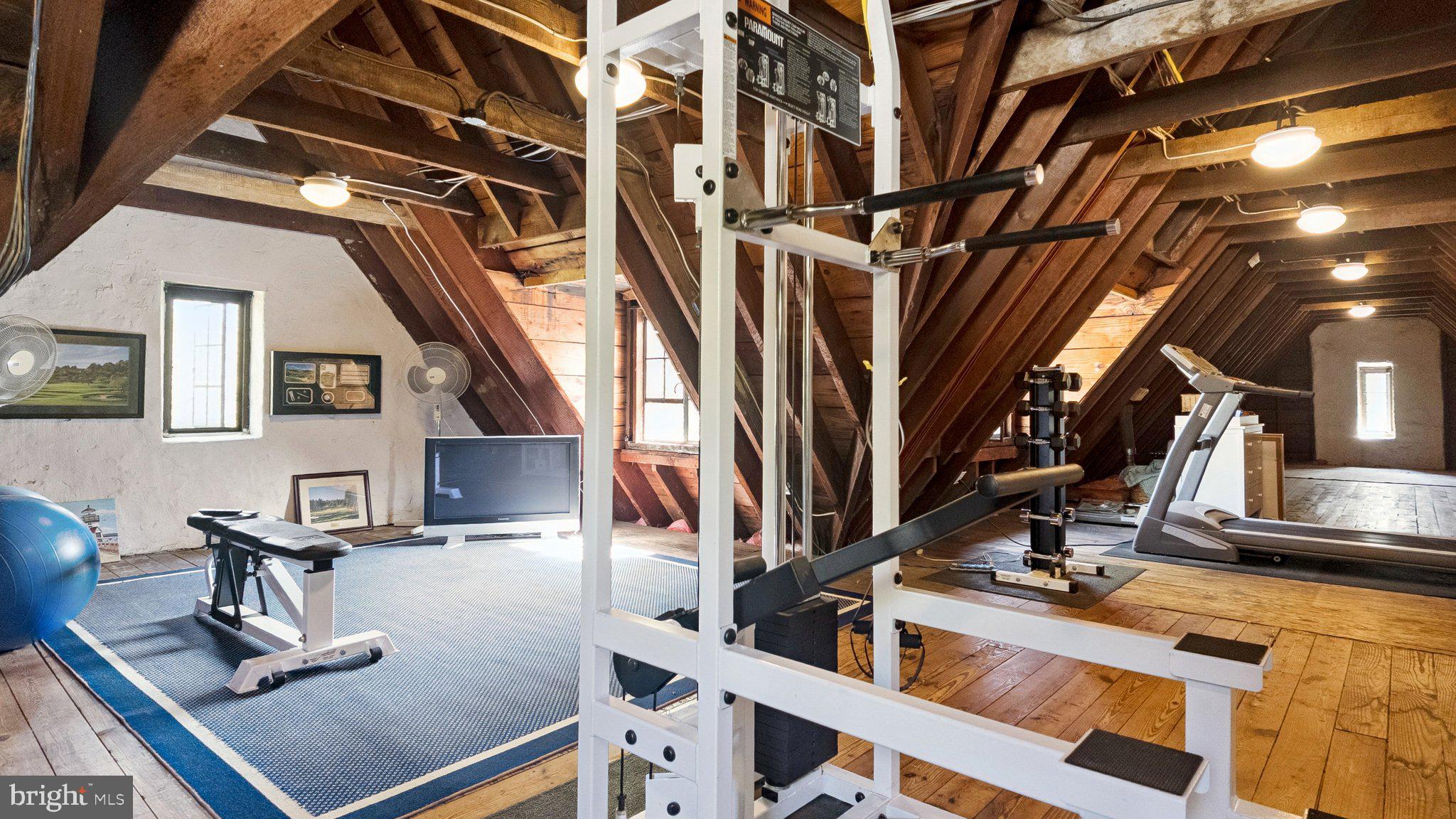 BRYN MAWR - Residential