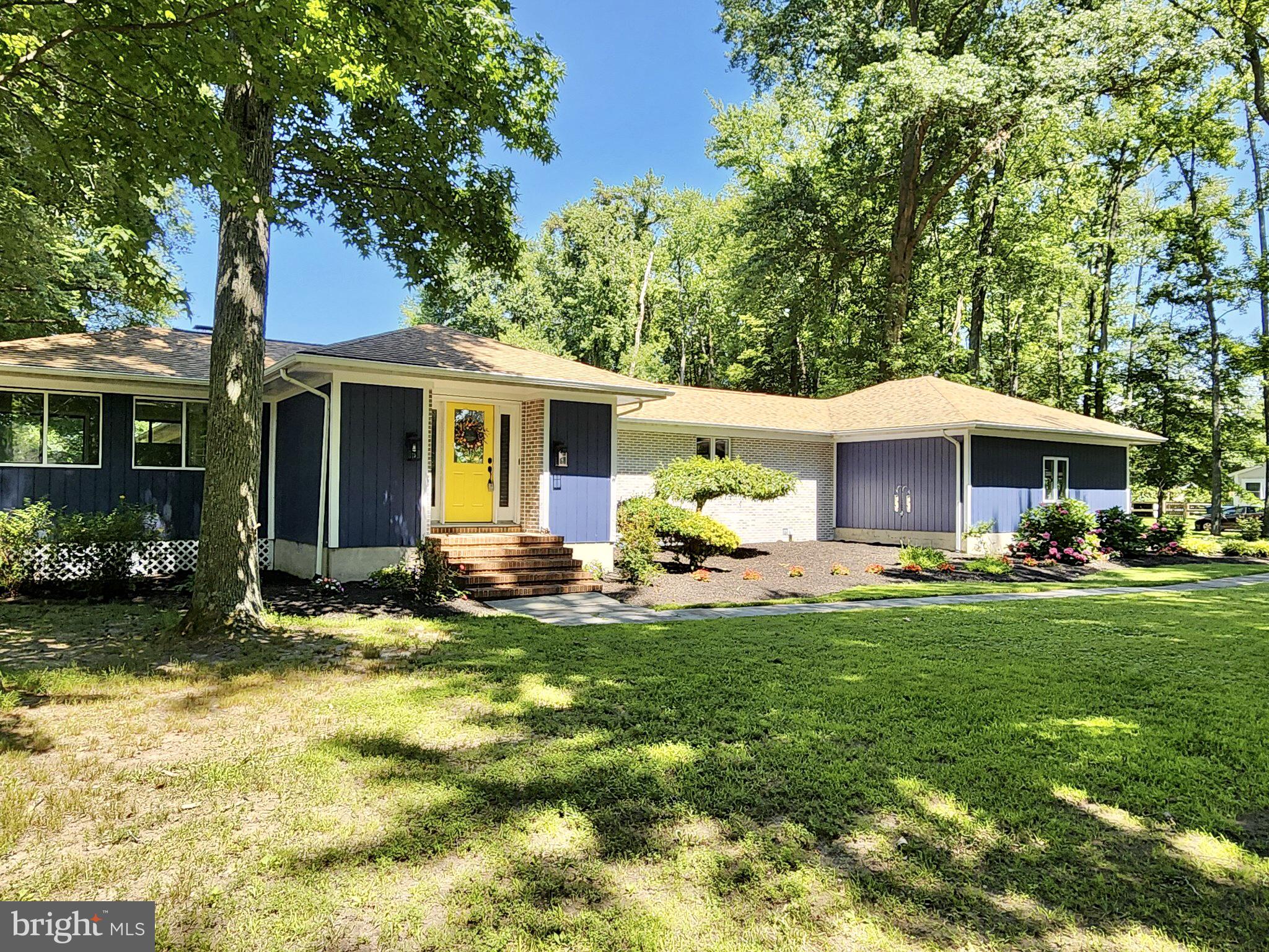 42 PROSPECT BAY DRIVE W