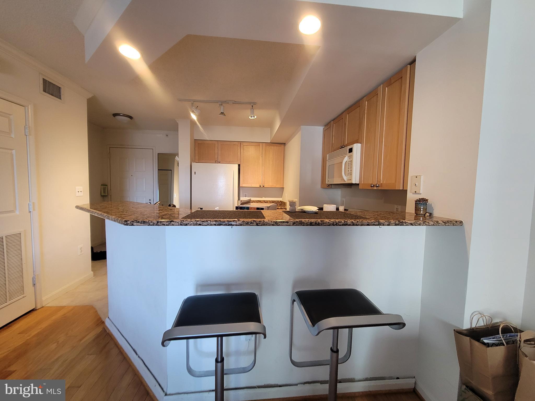 3101 N HAMPTON DRIVE 816