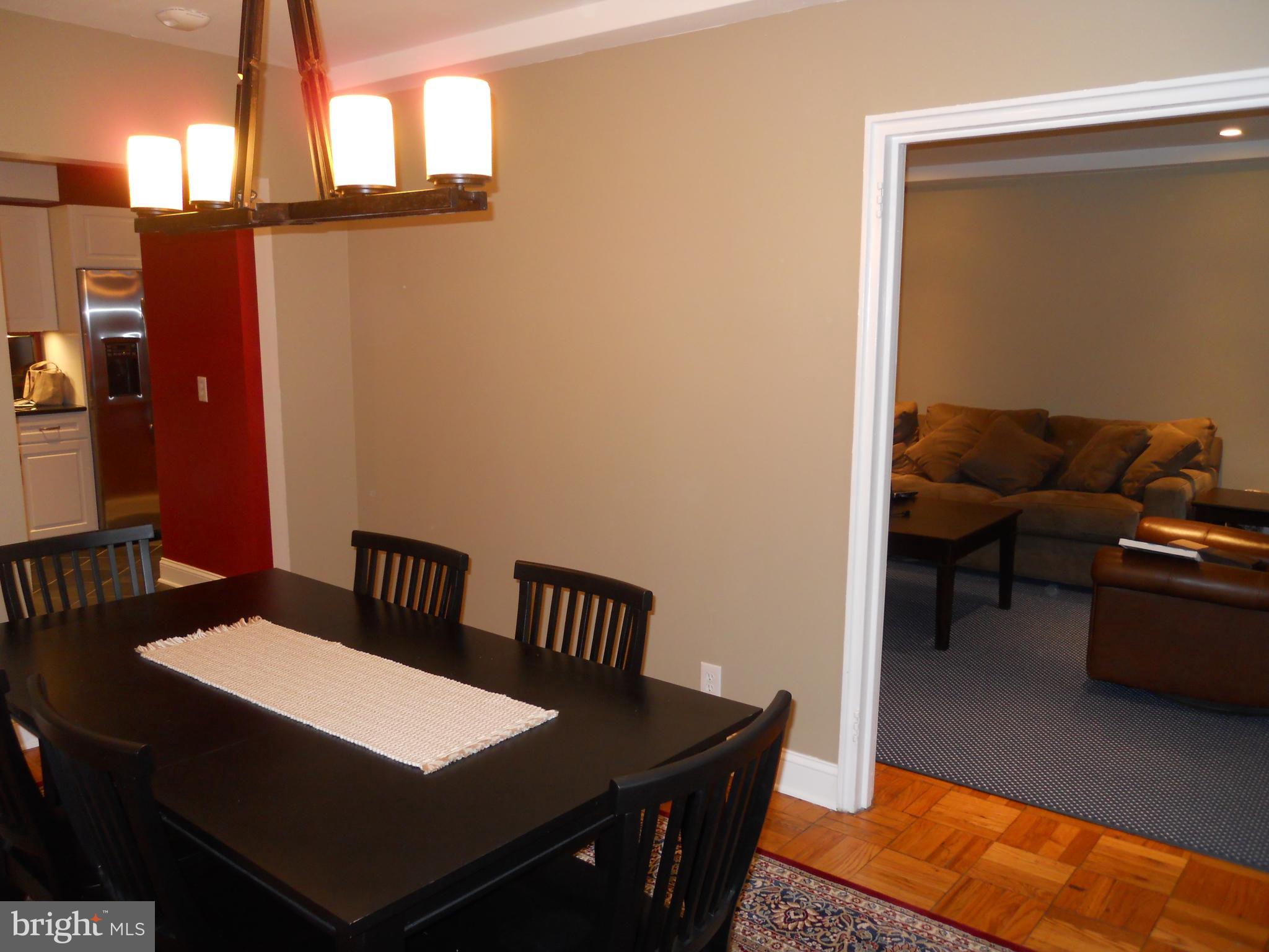 WYNNEWOOD PLAZA - Residential Lease