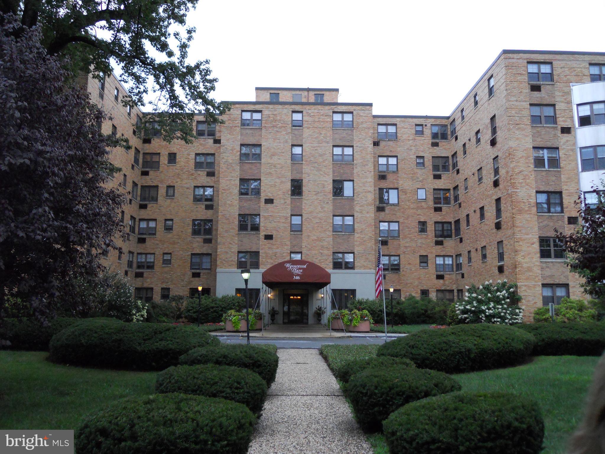 WYNNEWOOD PLAZA - Residential Lease