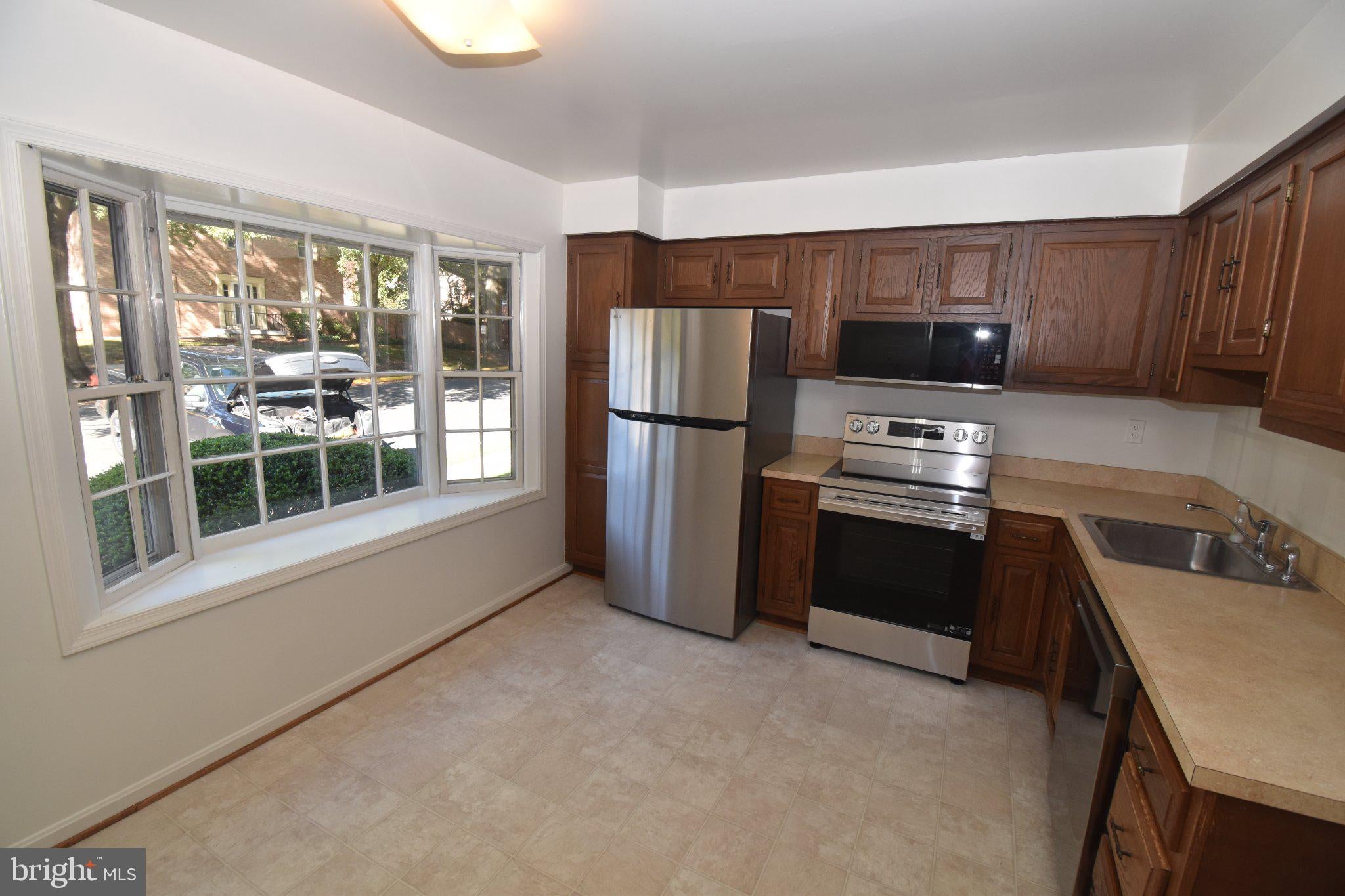 9255 BAILEY LANE