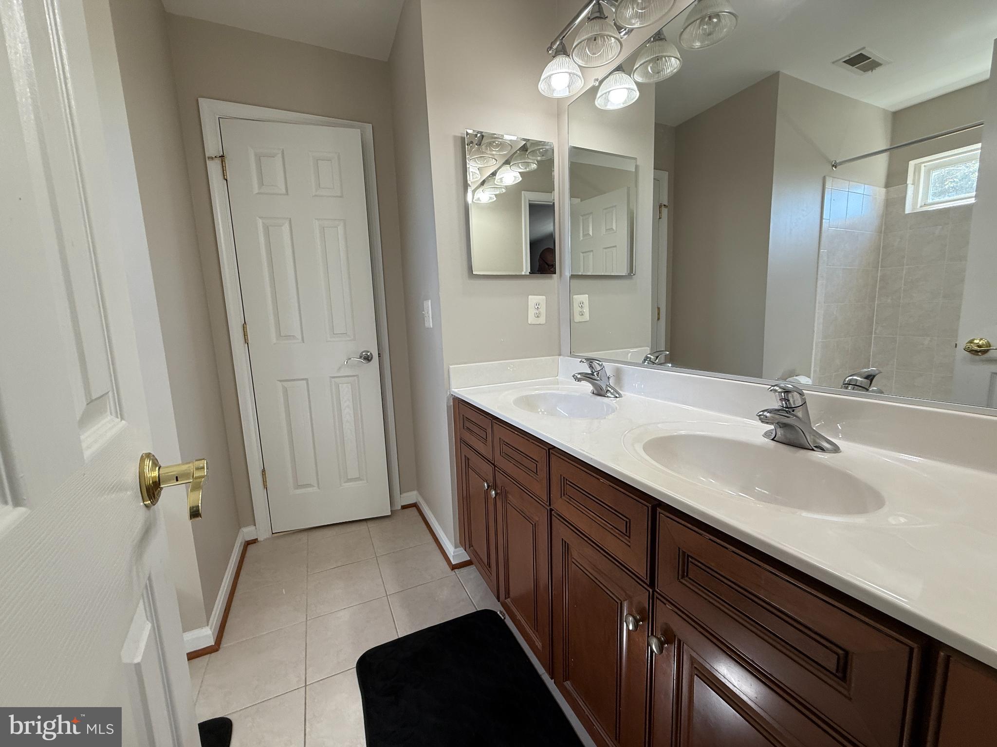 POTOMAC CREST - Residential