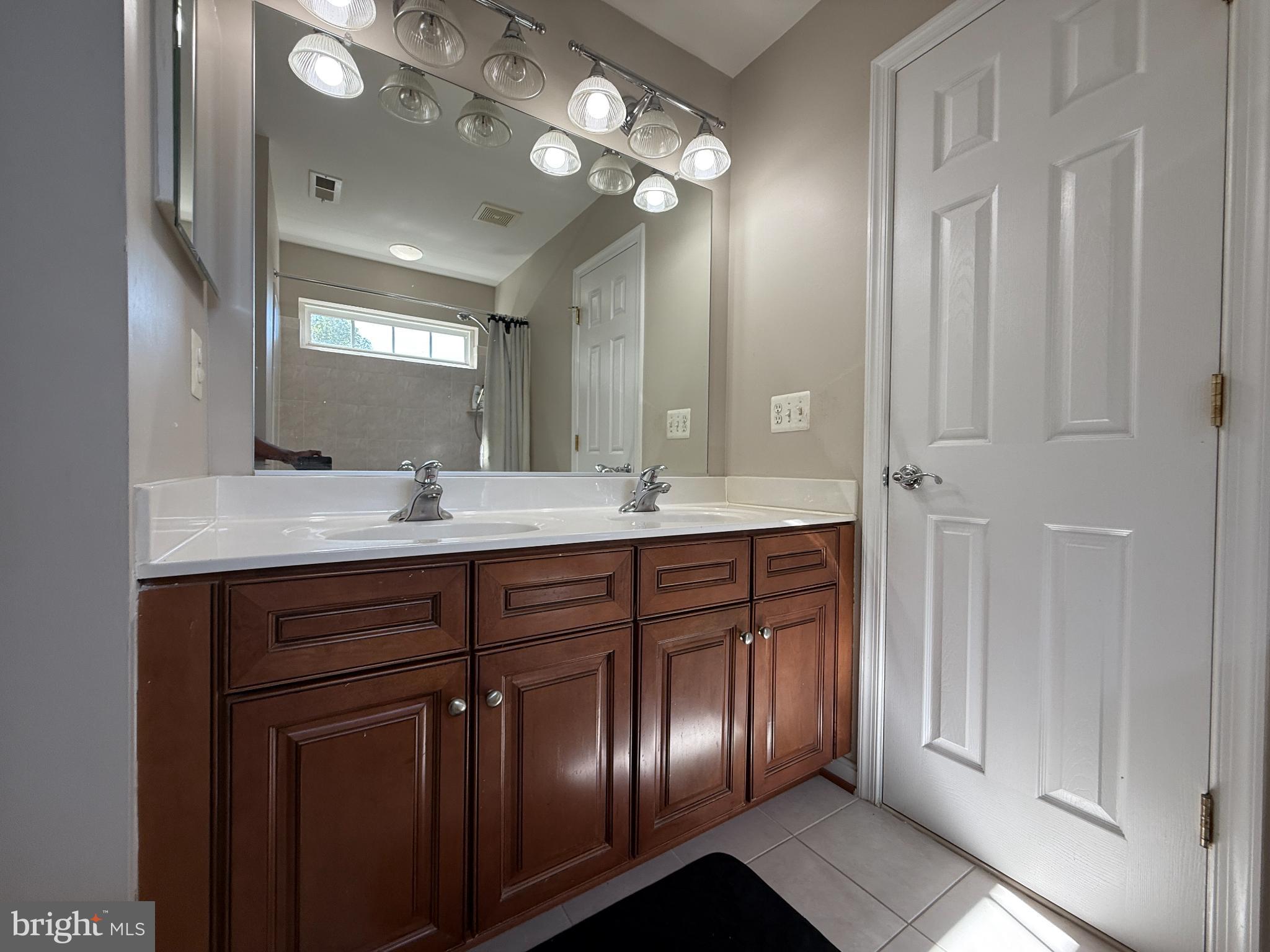 POTOMAC CREST - Residential