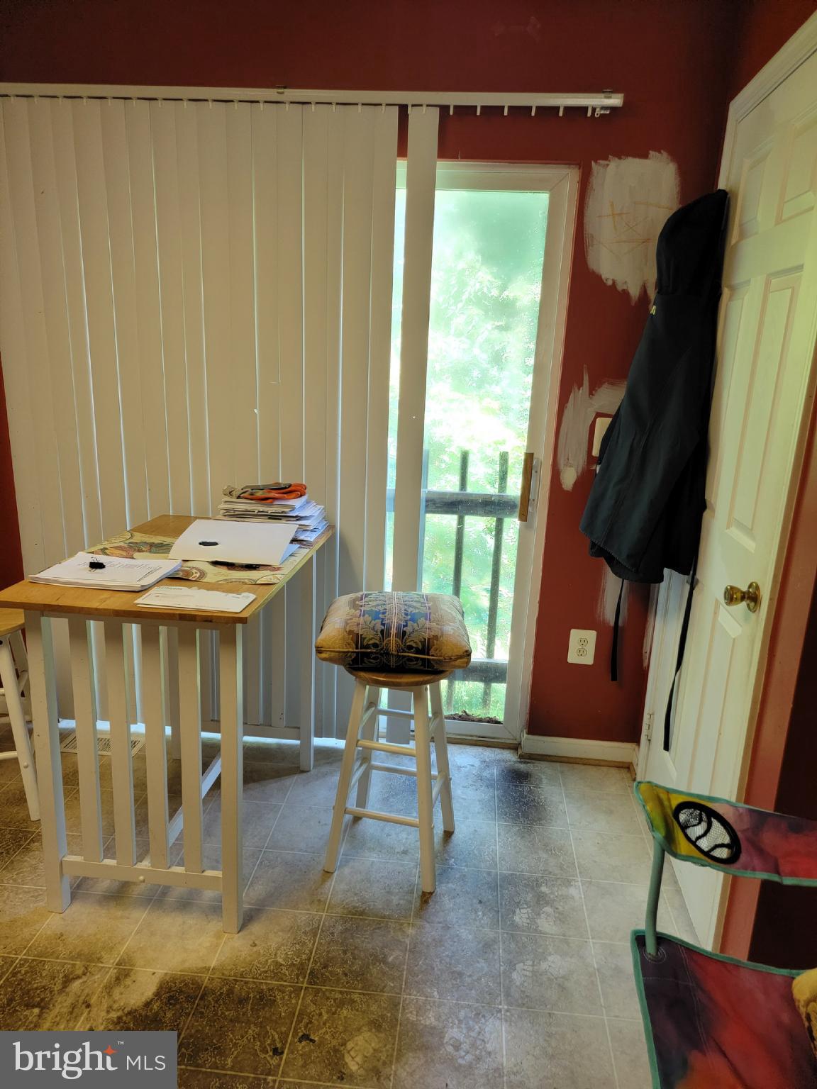 LONGVIEW BEACH CLUB - Residential