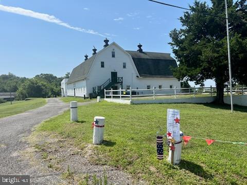 LONGVIEW BEACH CLUB - Residential