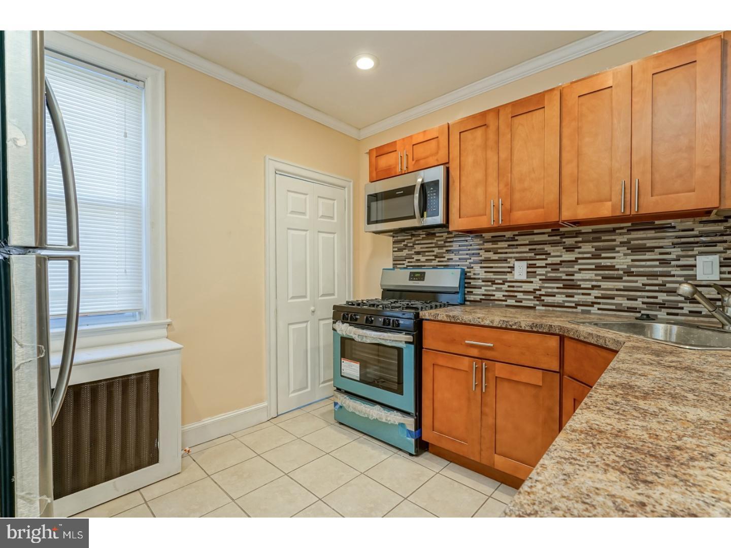 WEST OAK LANE - Residential
