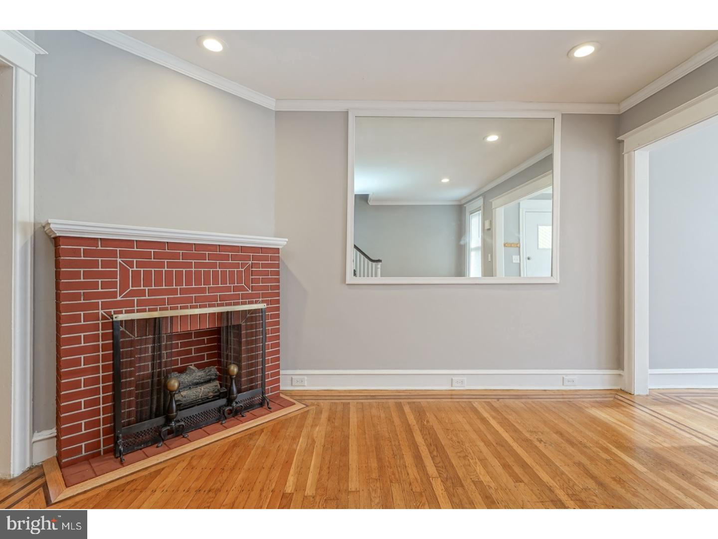 WEST OAK LANE - Residential