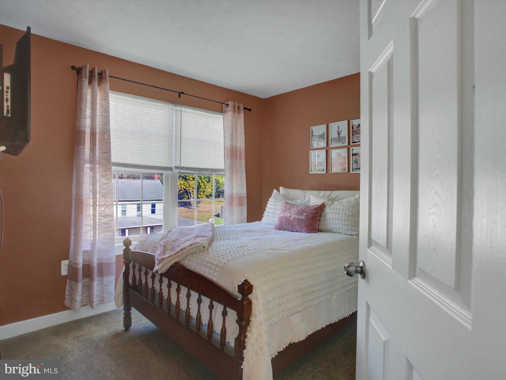 ANTRIM CROSSING - Residential