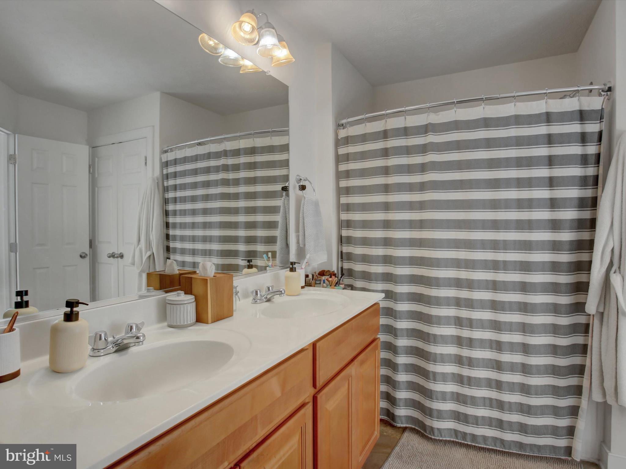 ANTRIM CROSSING - Residential