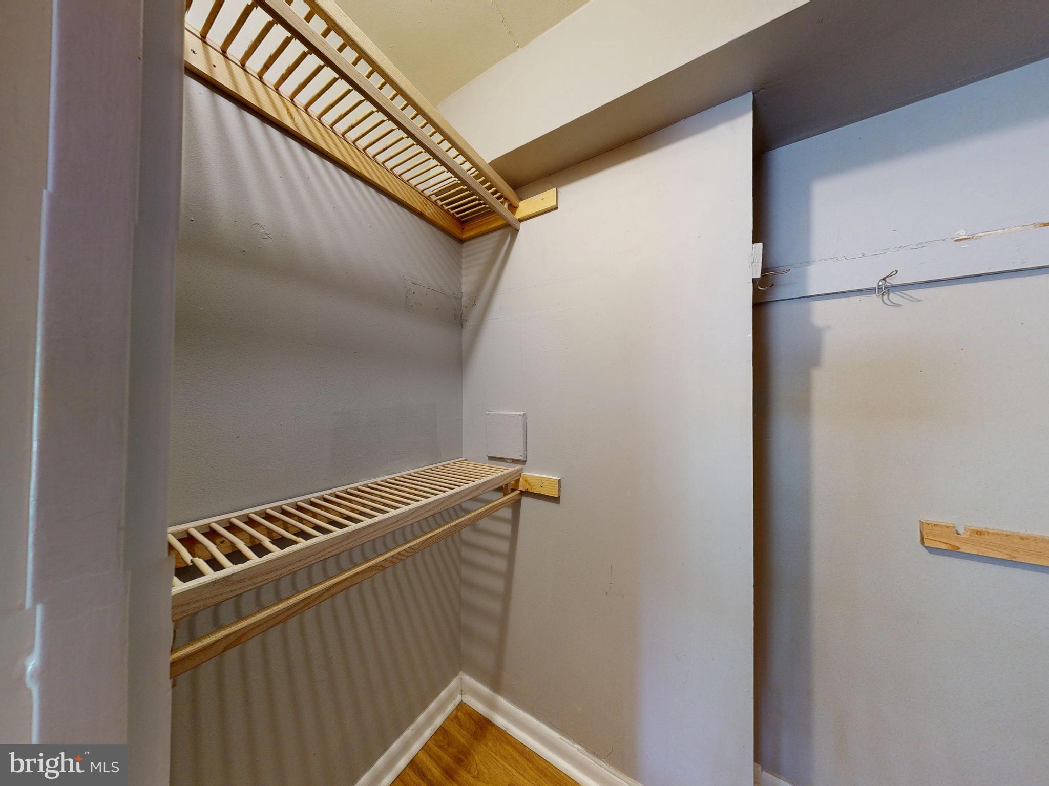 HUNTINGTON CLUB - Residential Lease