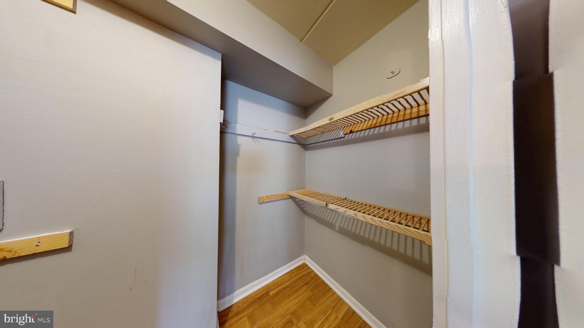 HUNTINGTON CLUB - Residential Lease