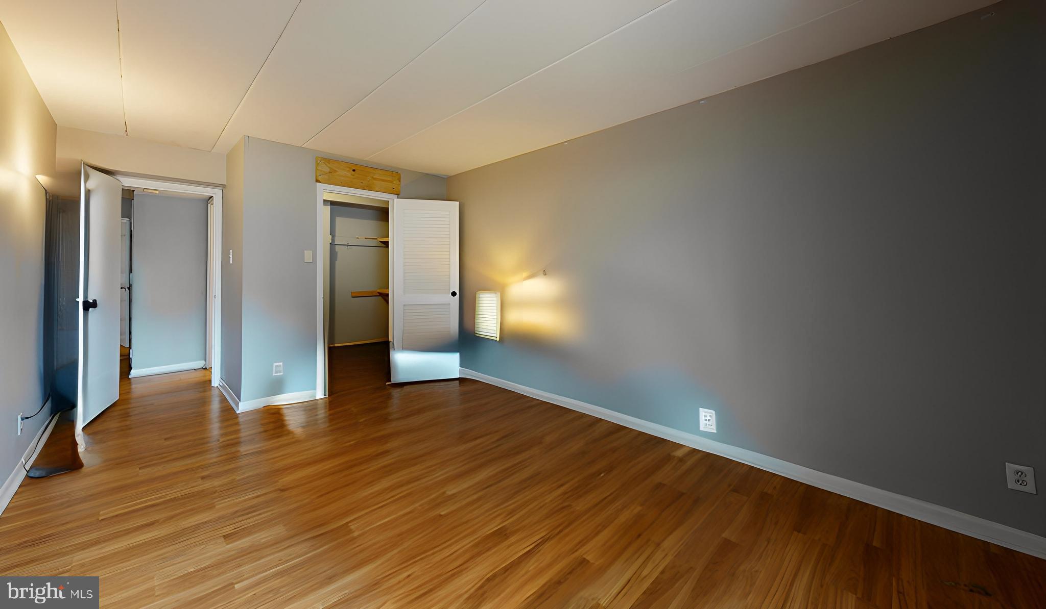 HUNTINGTON CLUB - Residential Lease