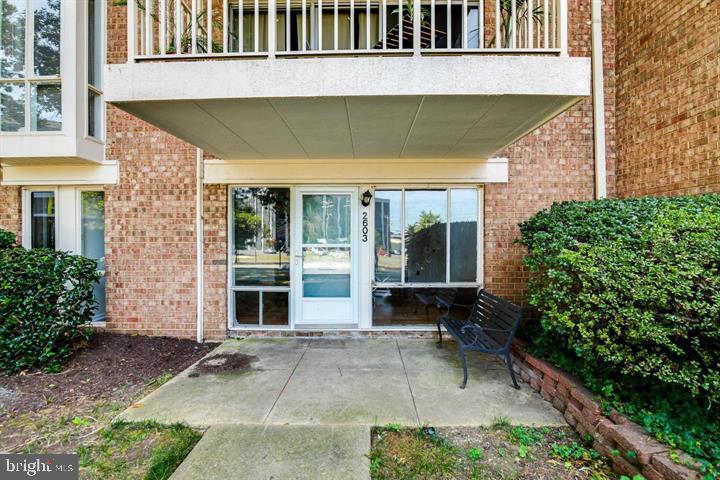 HUNTINGTON CLUB - Residential Lease