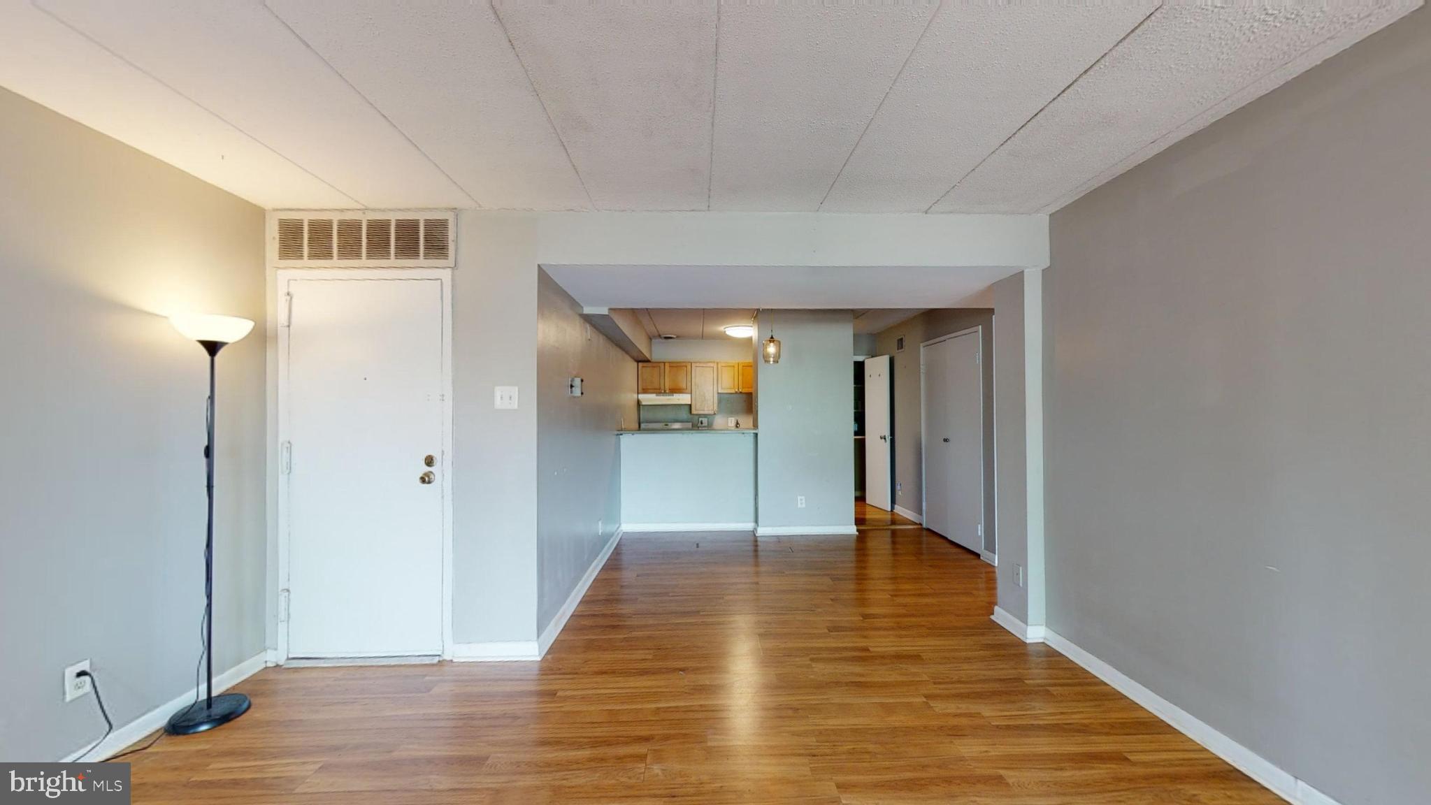 HUNTINGTON CLUB - Residential Lease