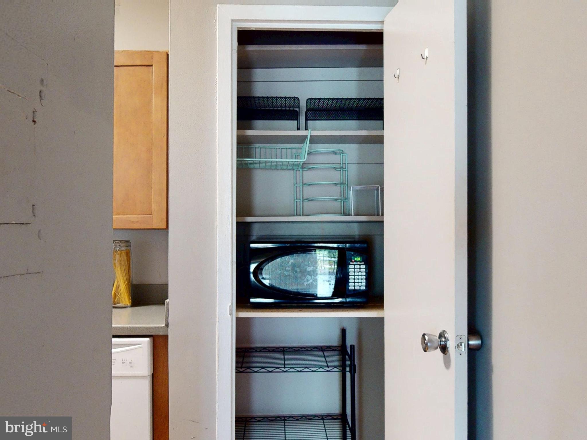 HUNTINGTON CLUB - Residential Lease