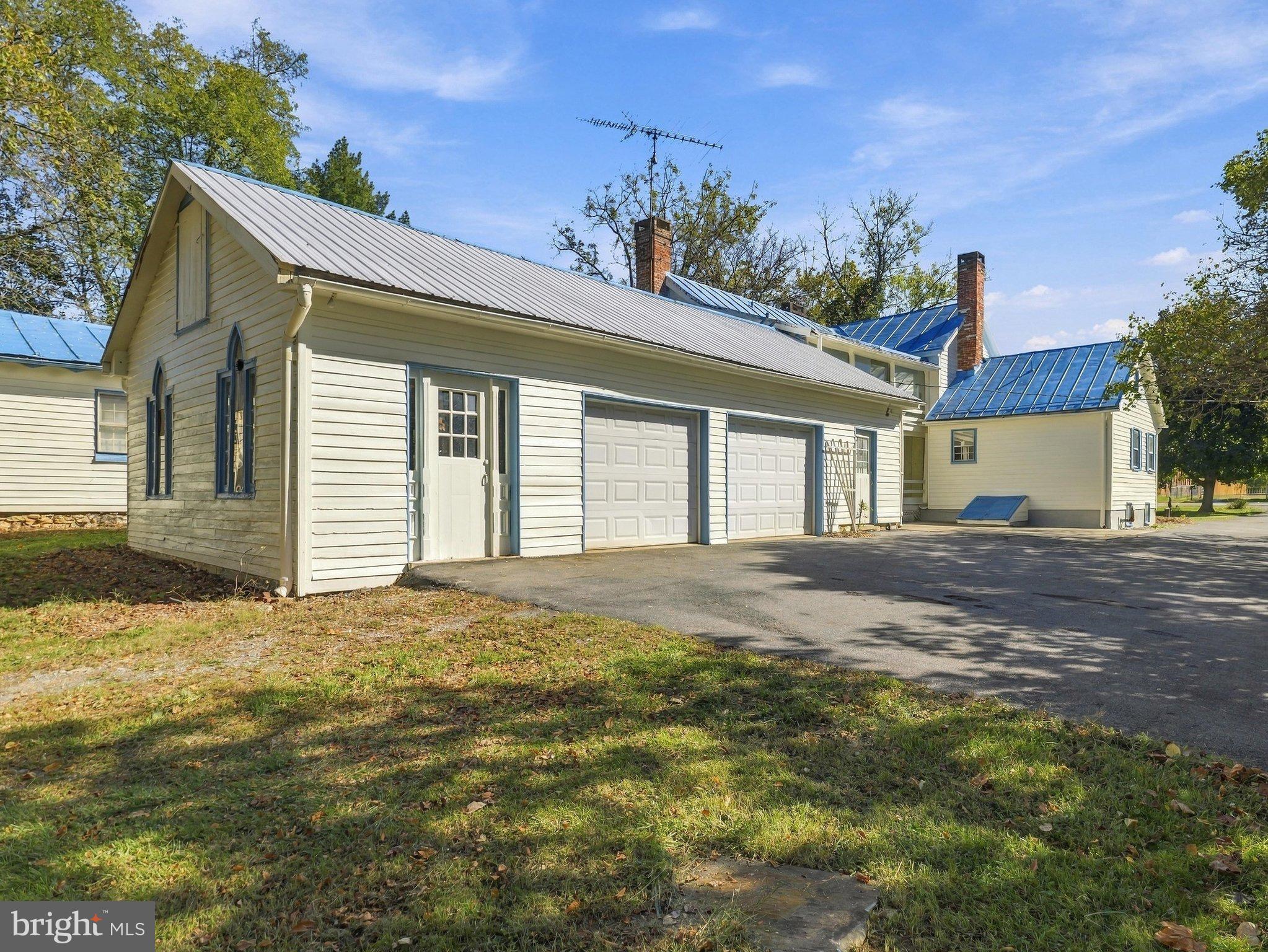 11447 LEETOWN ROAD