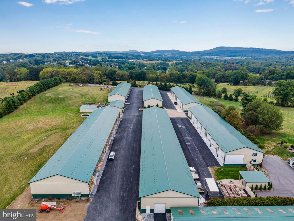 Photo of 165 Chestnut Grove Rd #D4, DILLSBURG, PA 17019 (MLS # PAYK2094040)