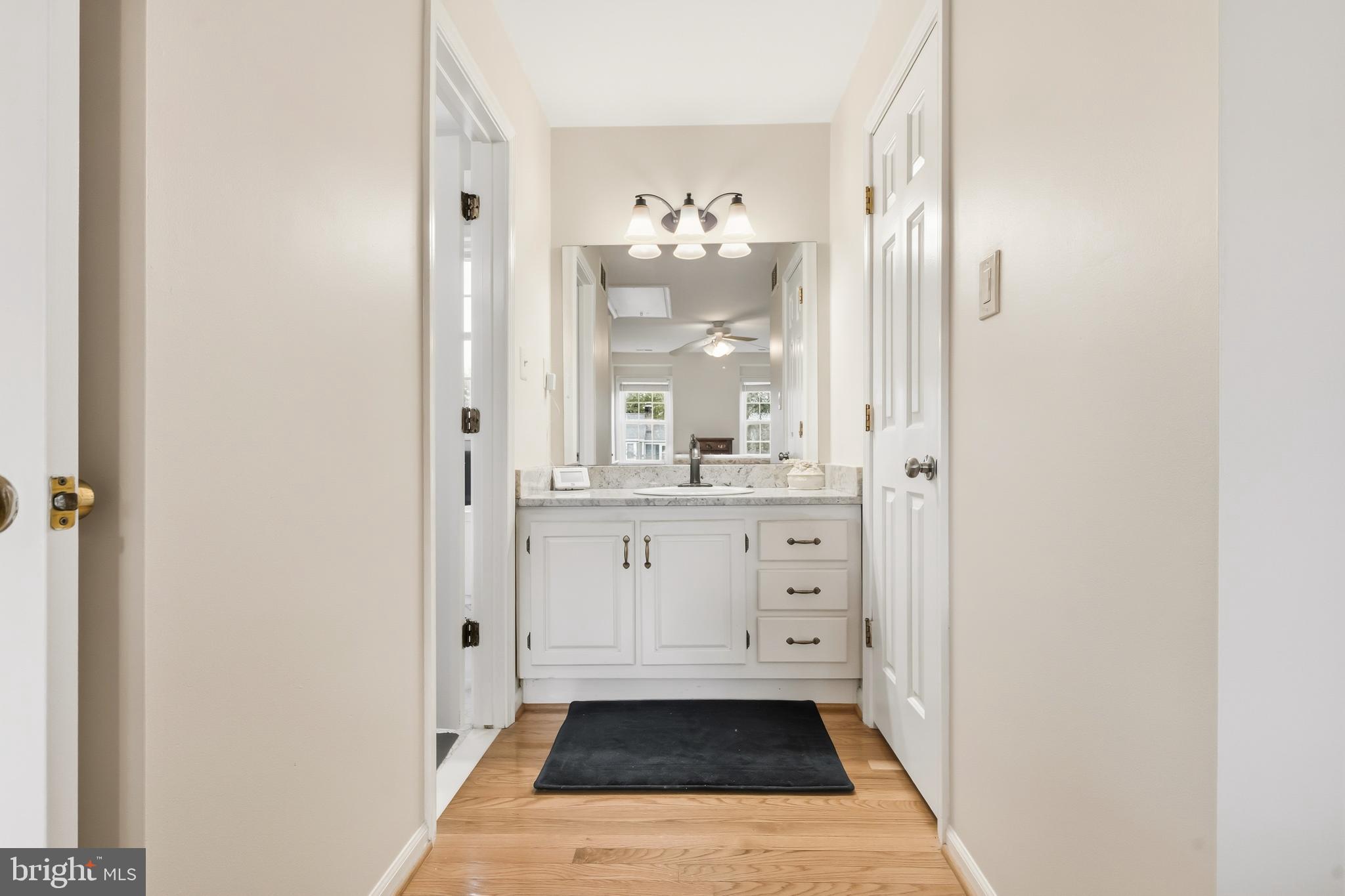 HAMILTON ACRES - Residential