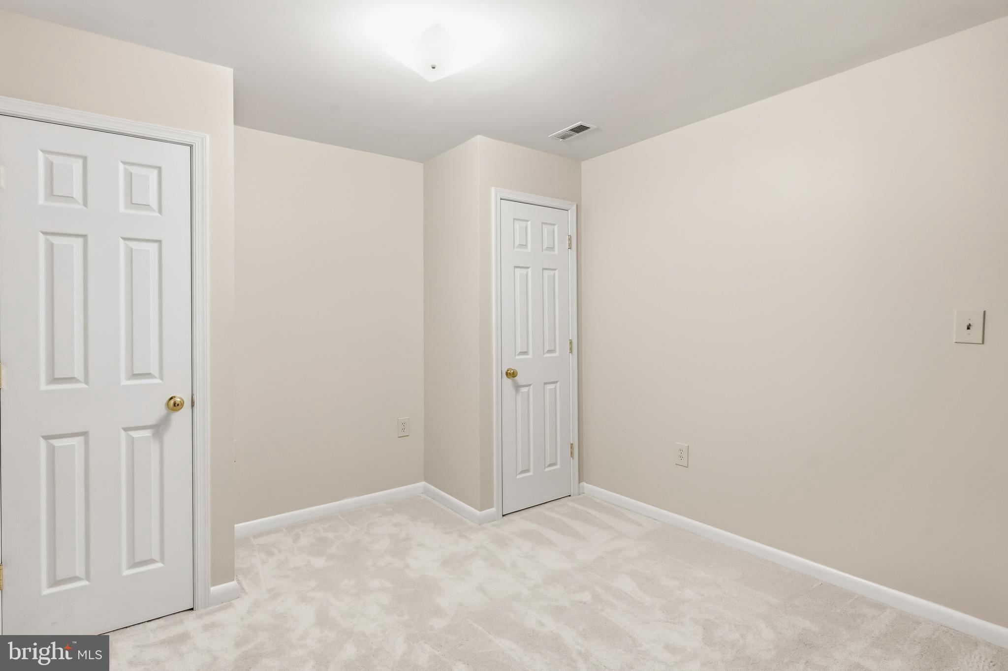 HAMILTON ACRES - Residential