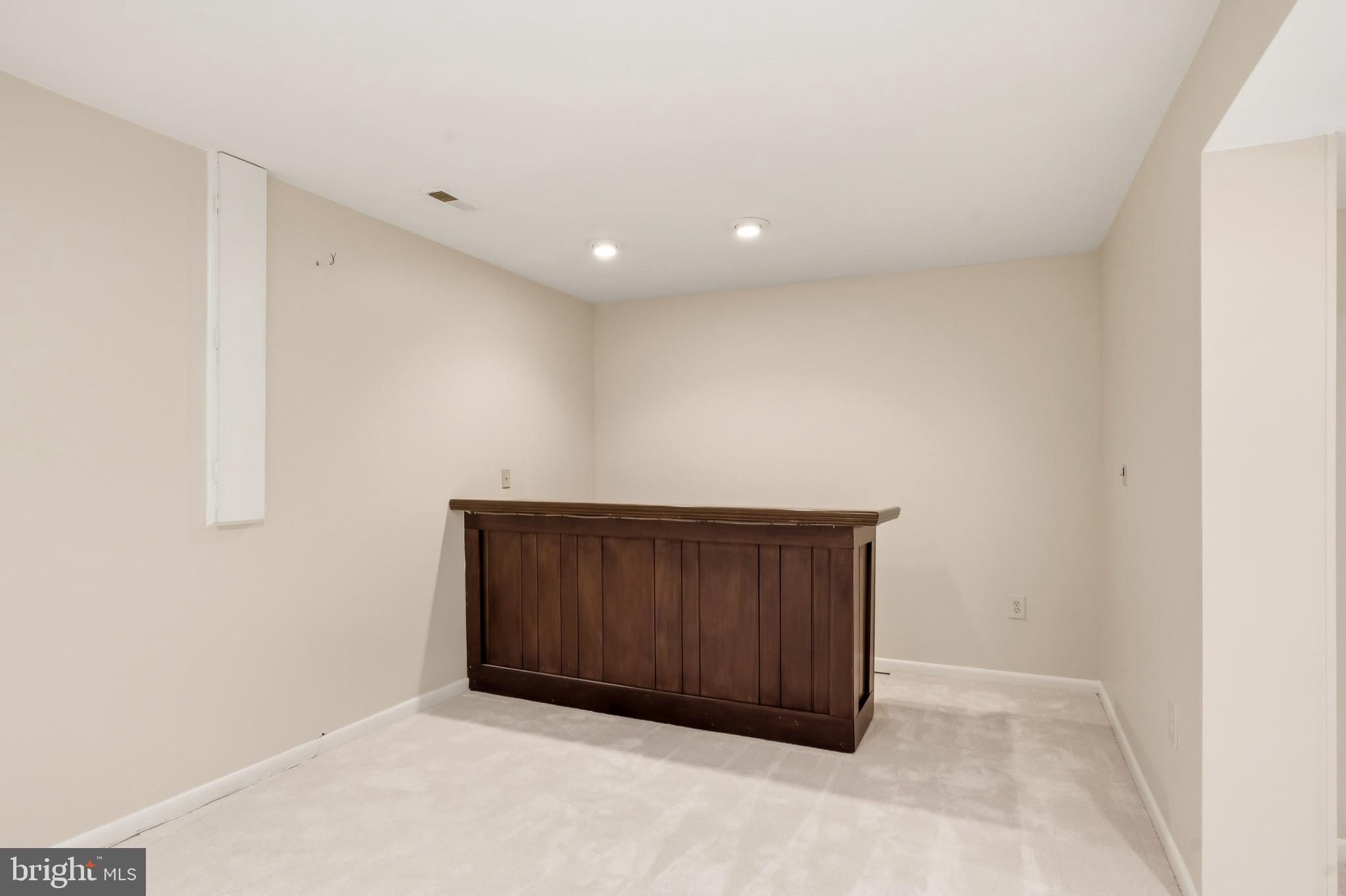 HAMILTON ACRES - Residential