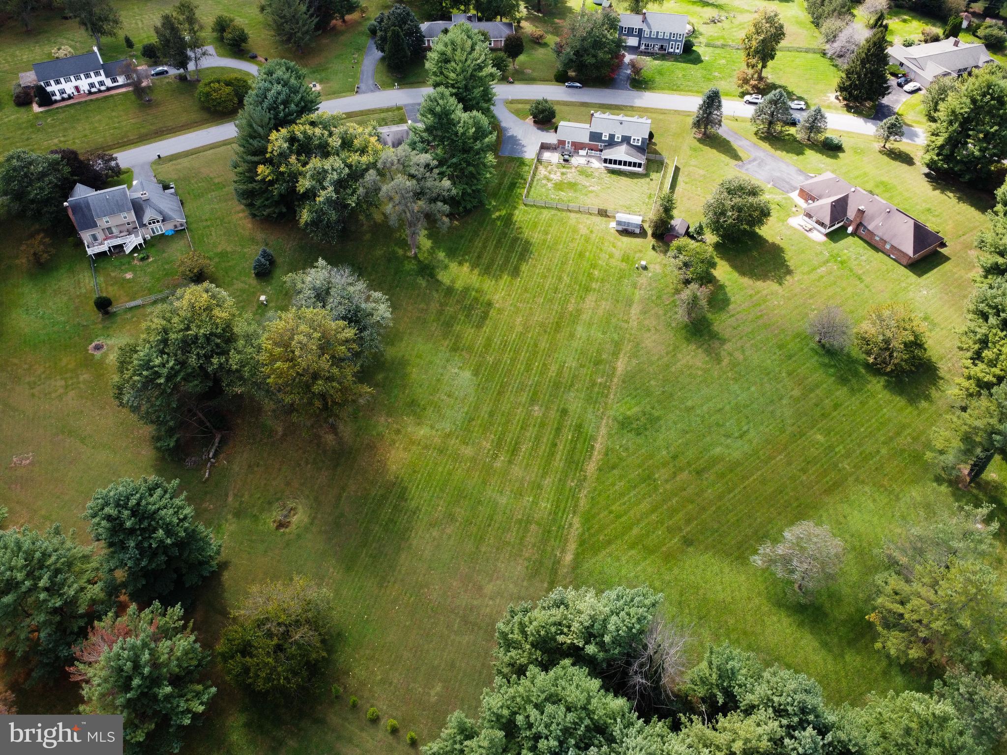 HAMILTON ACRES - Residential