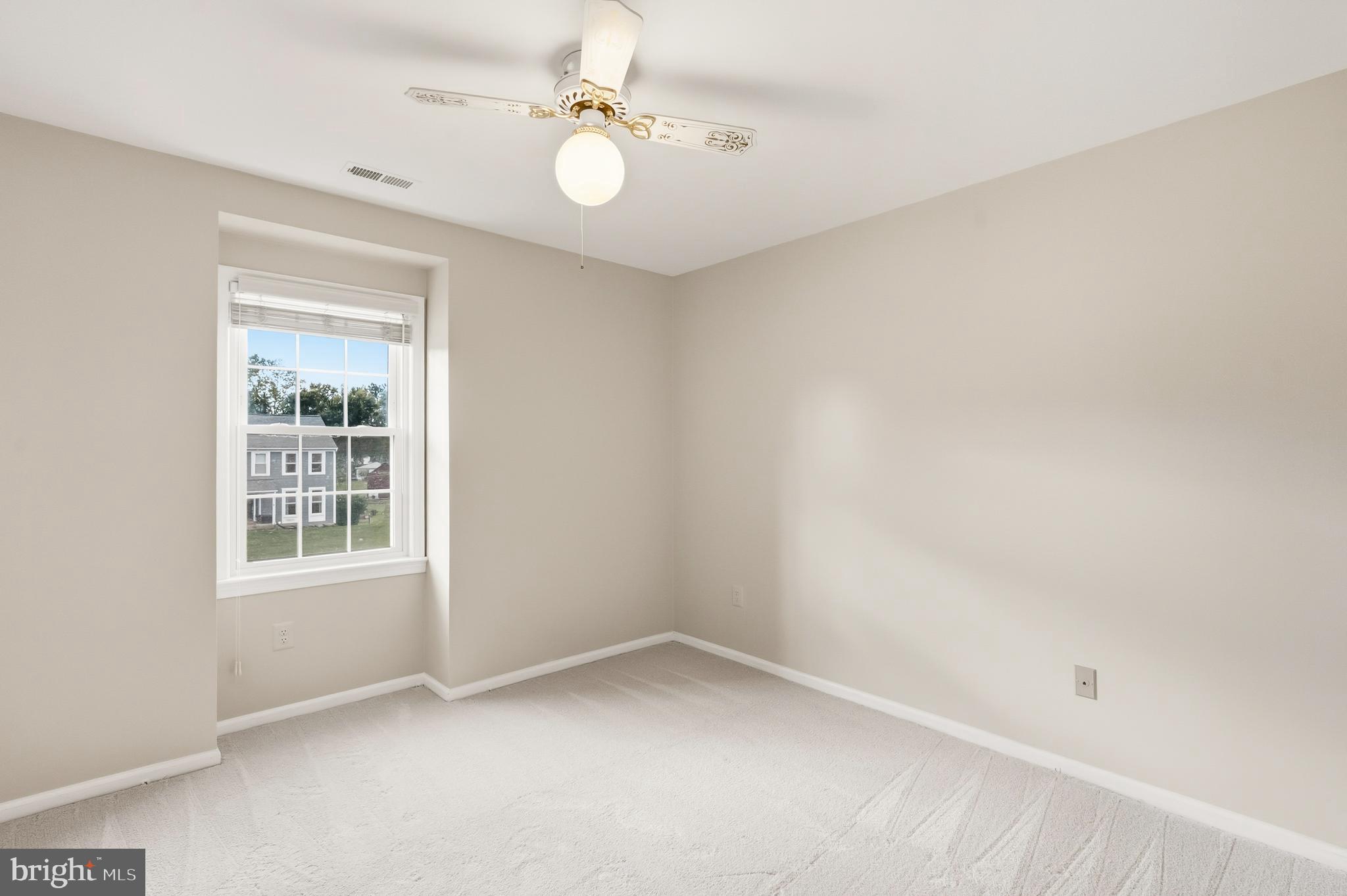 HAMILTON ACRES - Residential