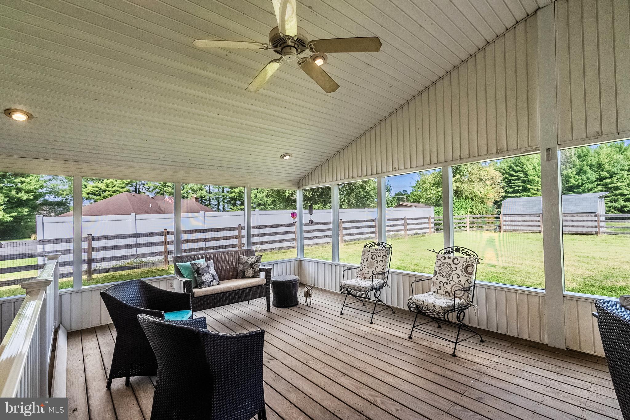 HAMILTON ACRES - Residential