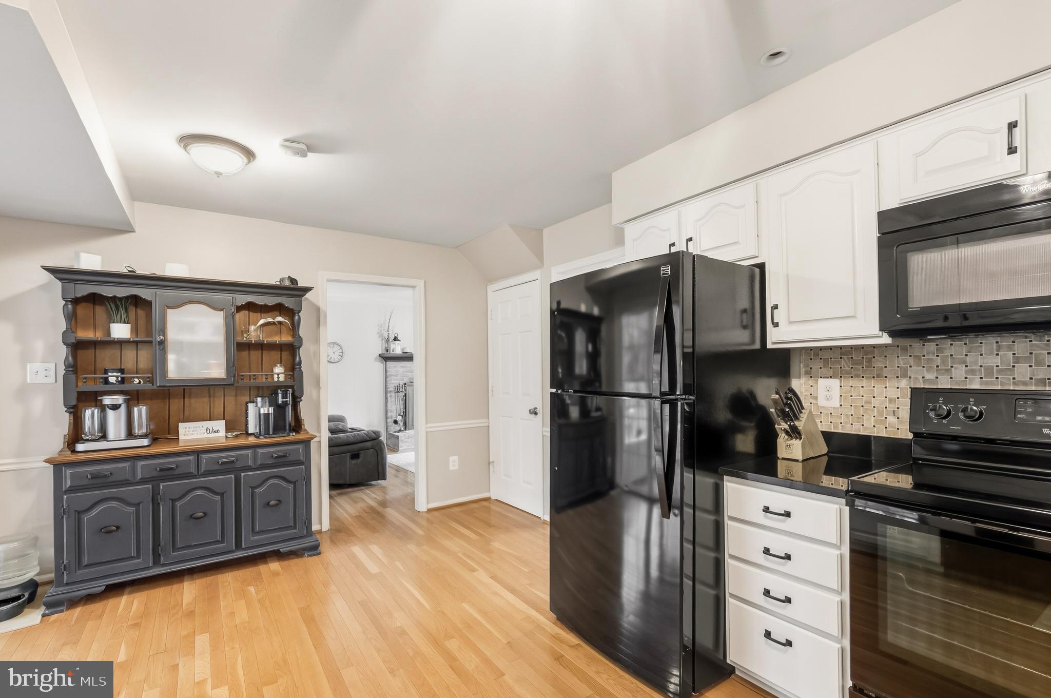 HAMILTON ACRES - Residential