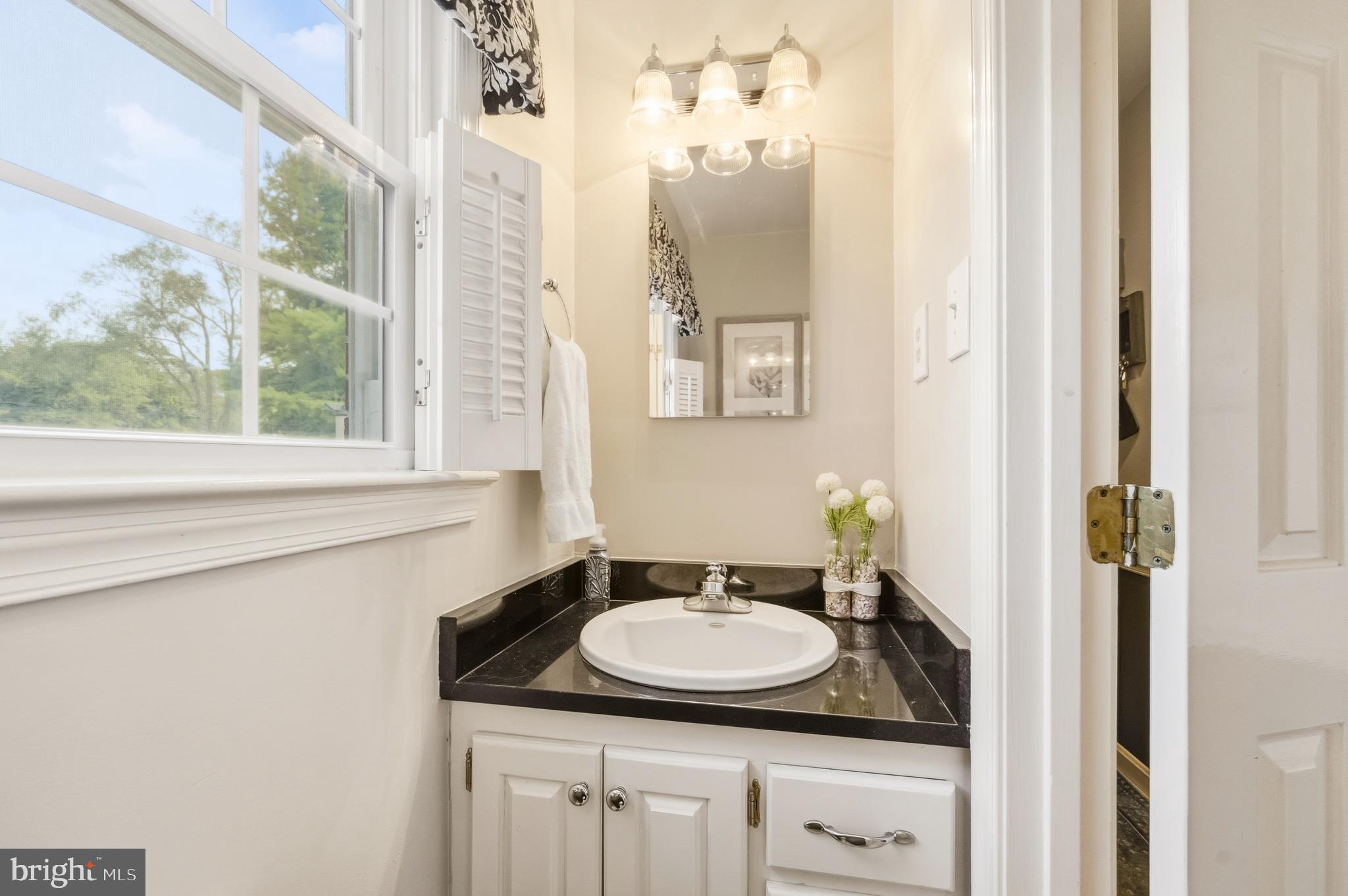 HAMILTON ACRES - Residential