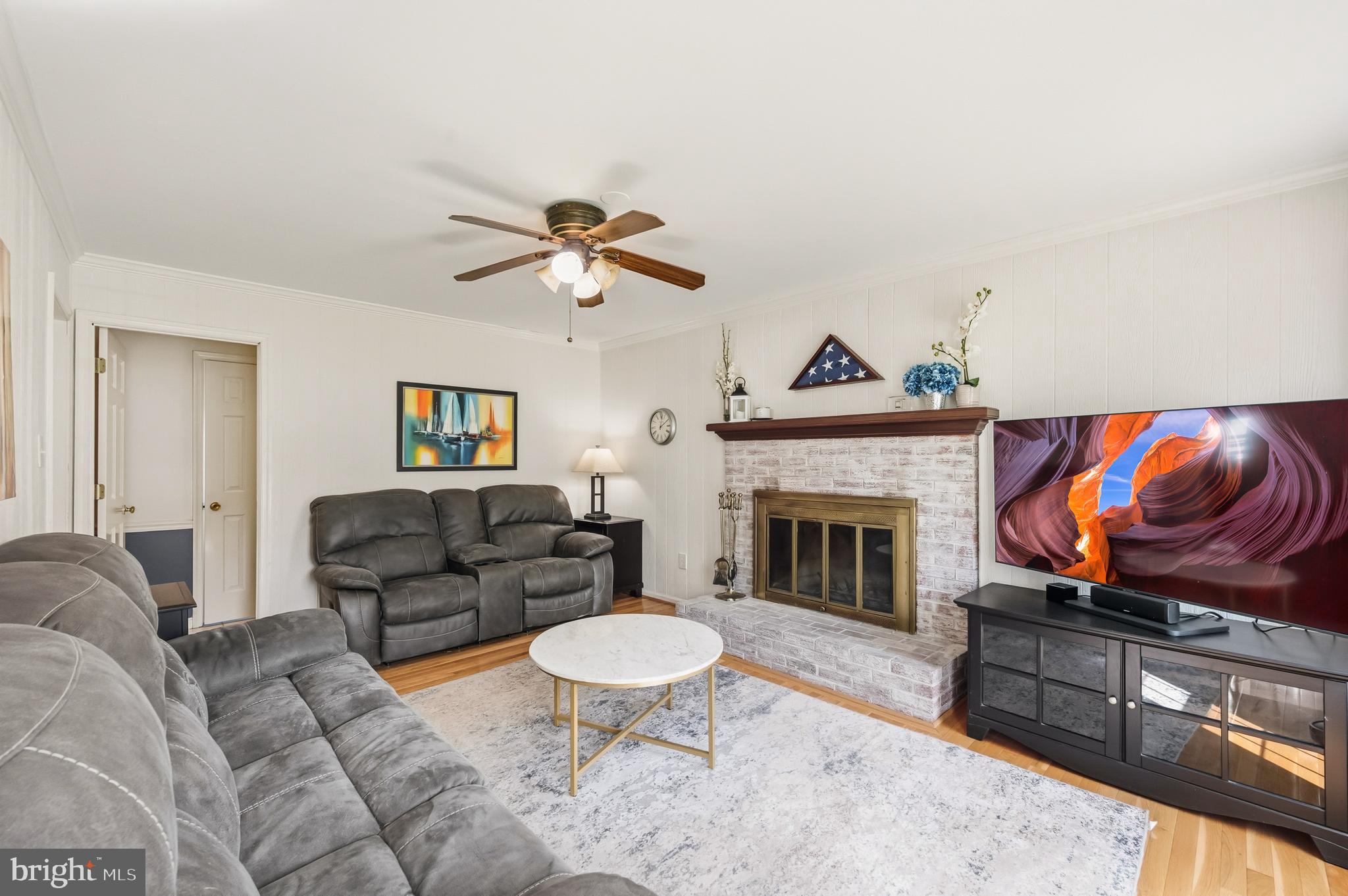 HAMILTON ACRES - Residential