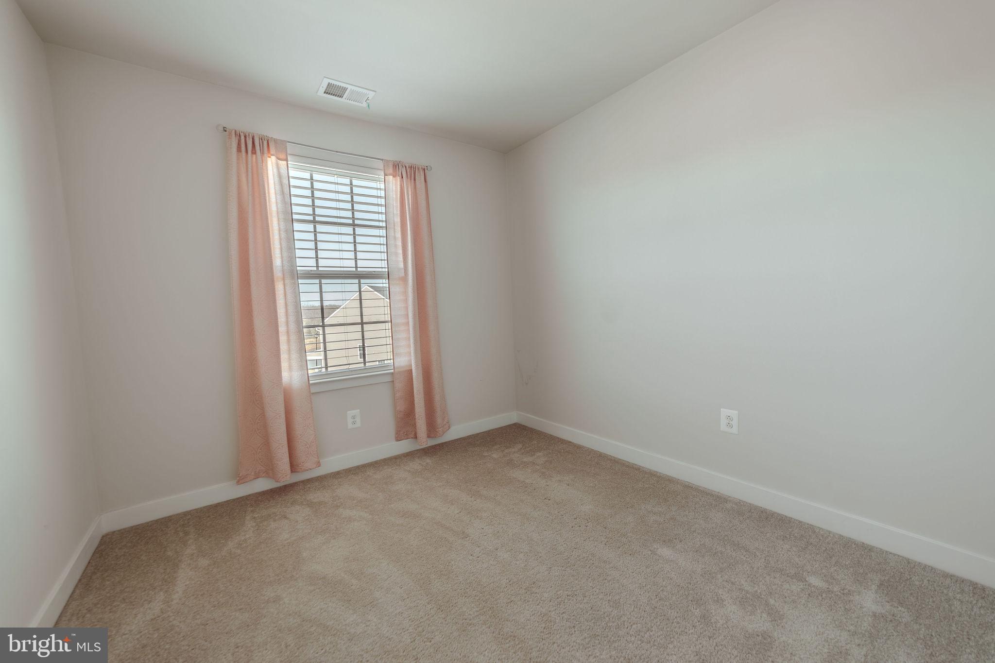 POTOMAC STATION - Residential Lease