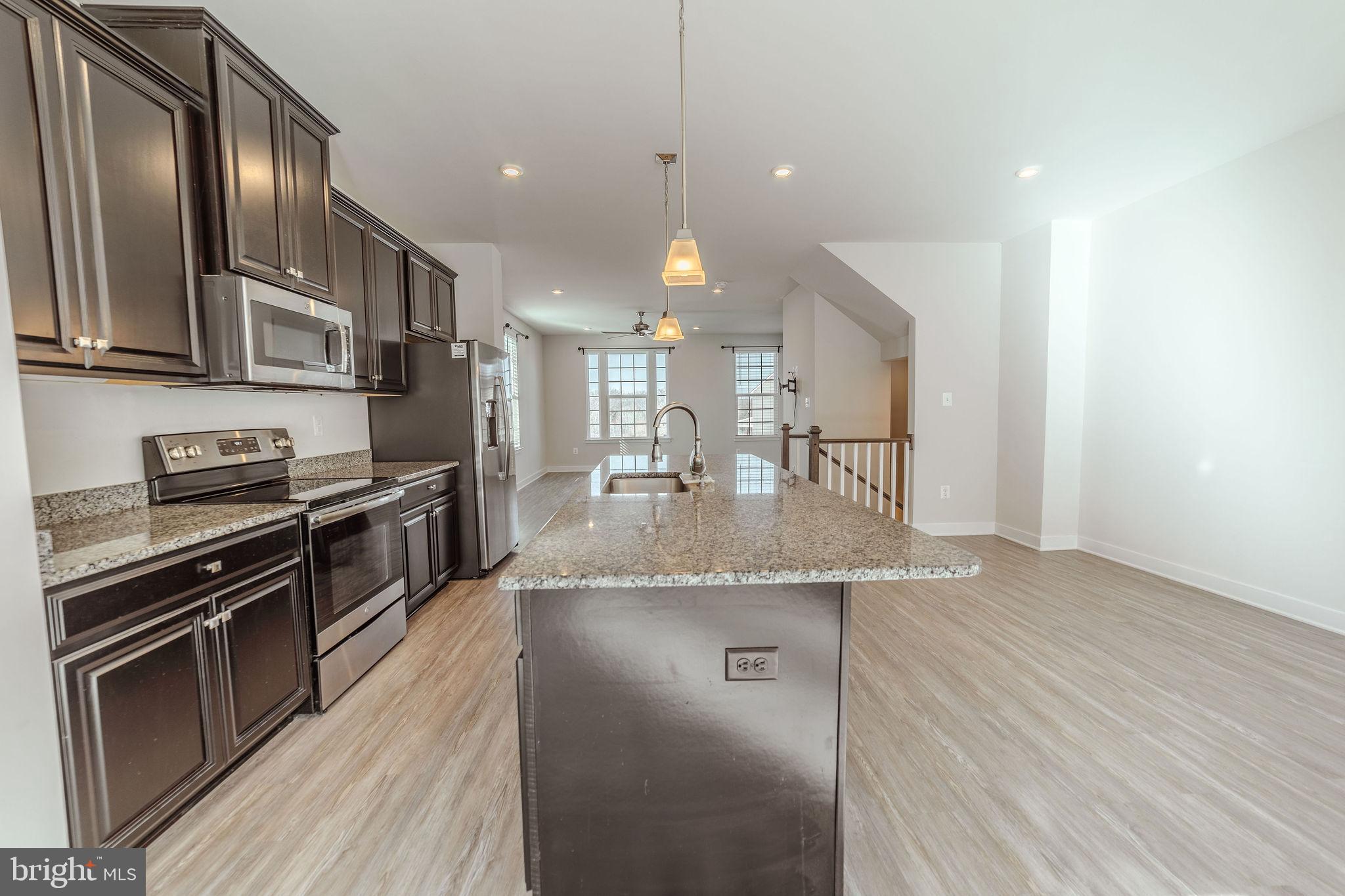 POTOMAC STATION - Residential Lease