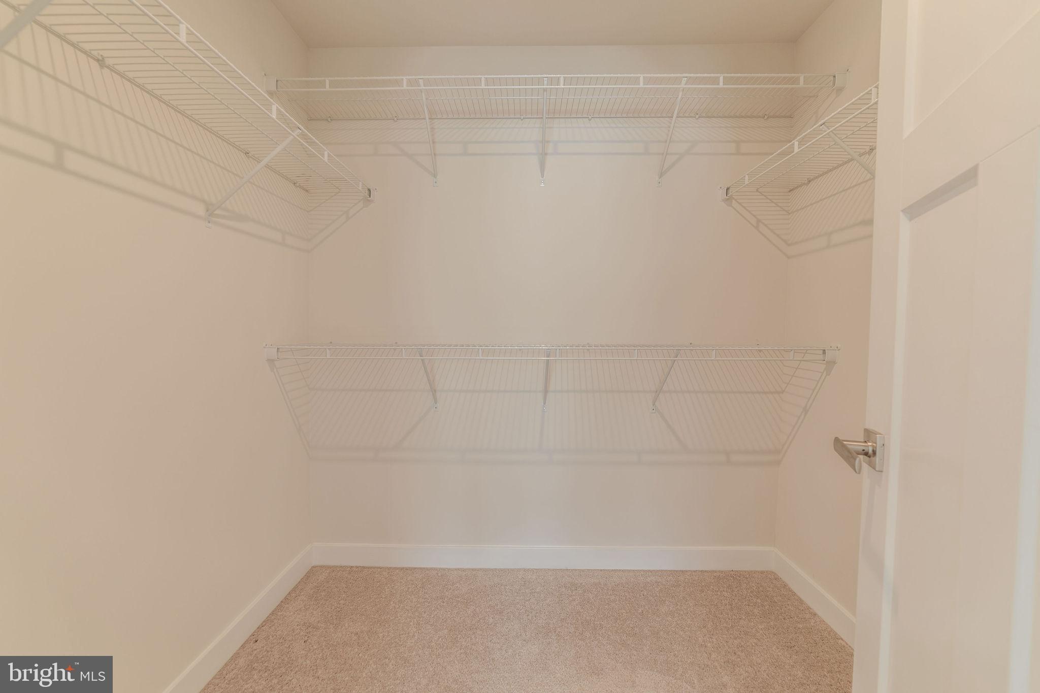 POTOMAC STATION - Residential Lease