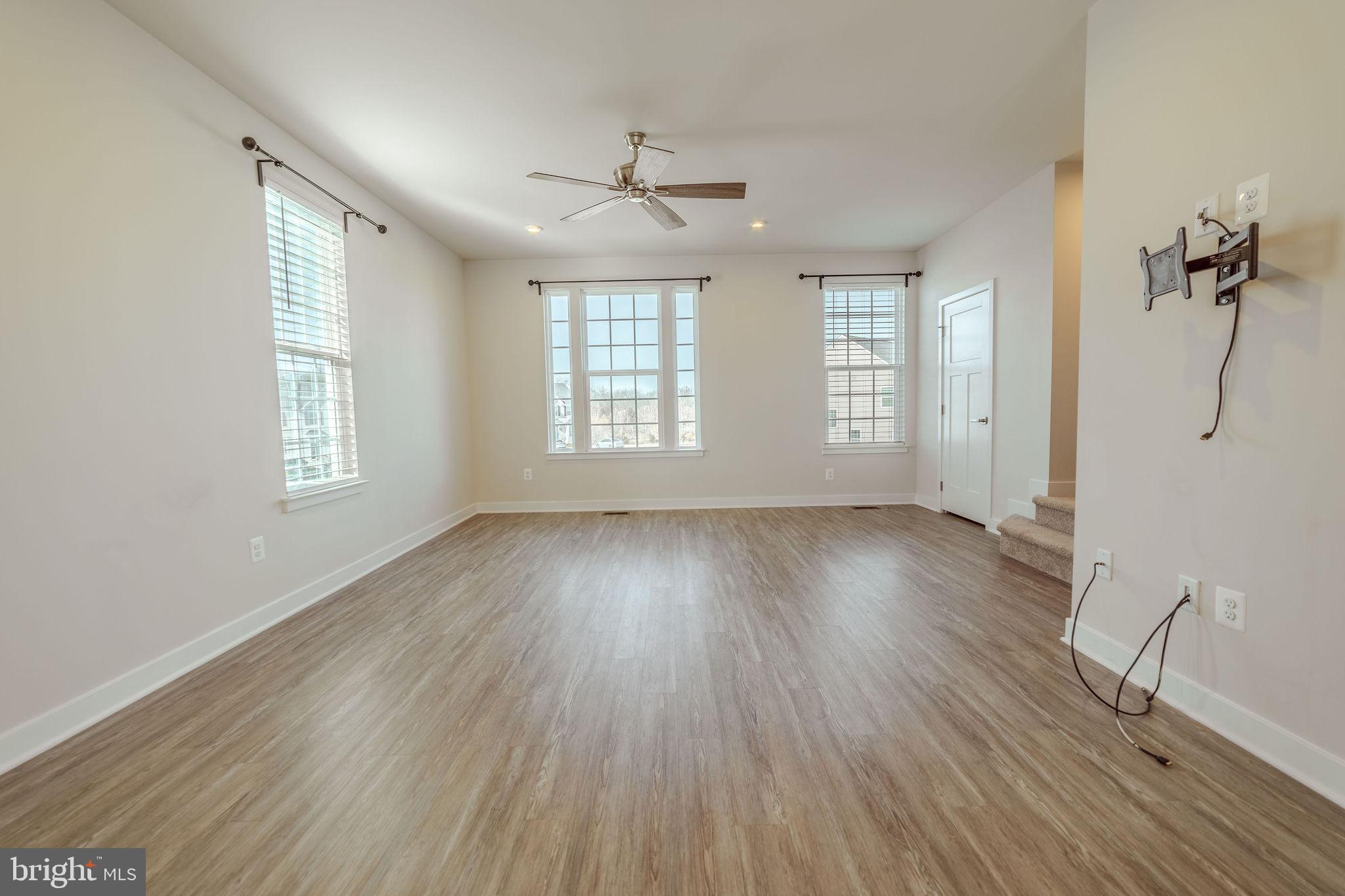 POTOMAC STATION - Residential Lease