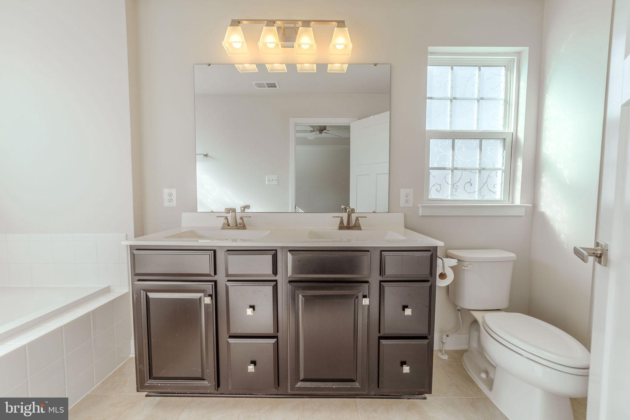 POTOMAC STATION - Residential Lease