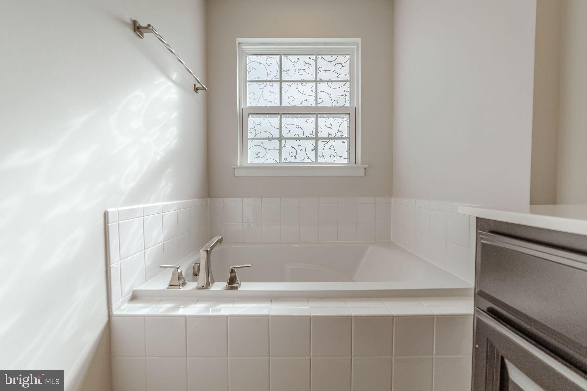 POTOMAC STATION - Residential Lease