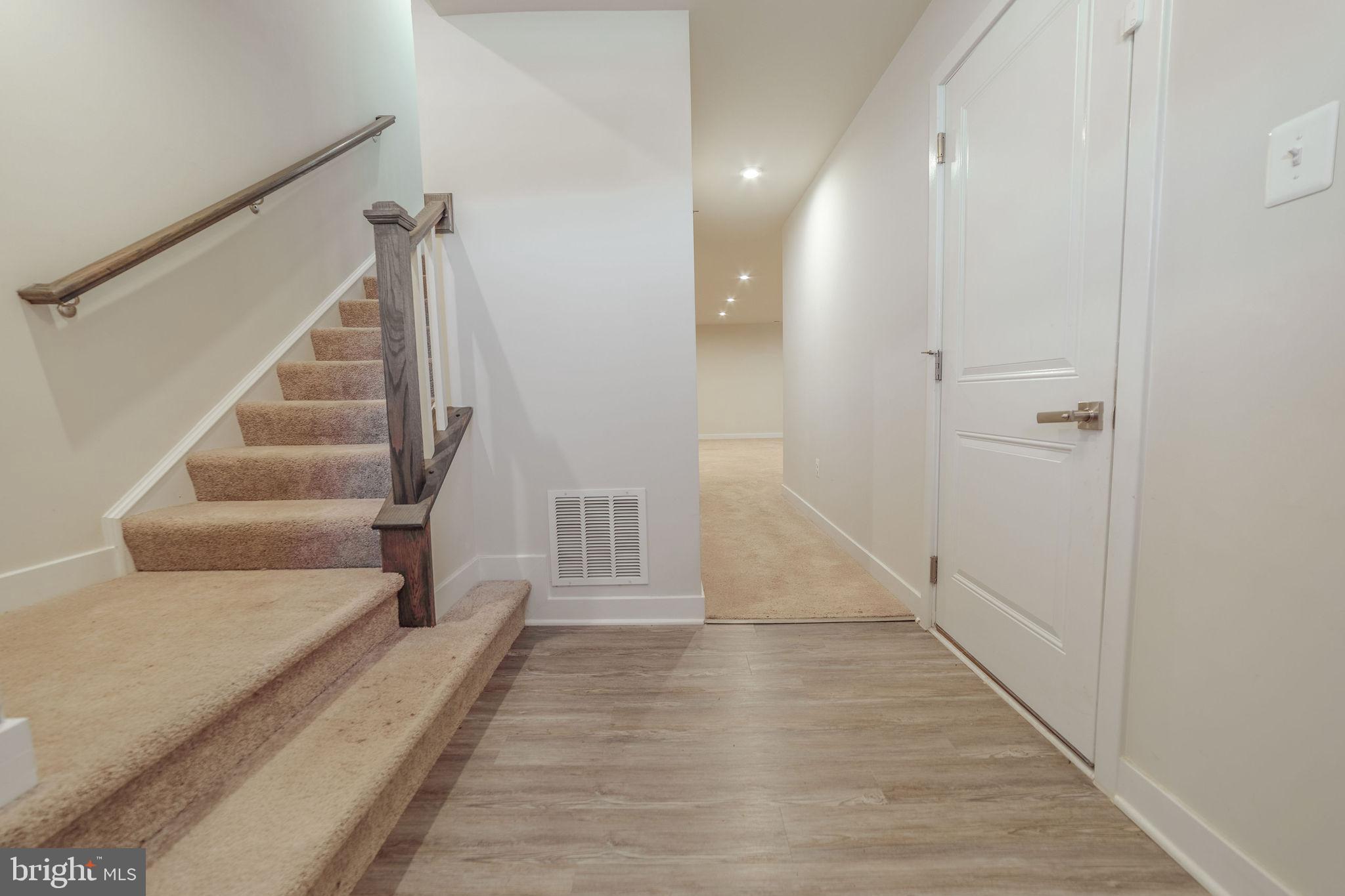 POTOMAC STATION - Residential Lease