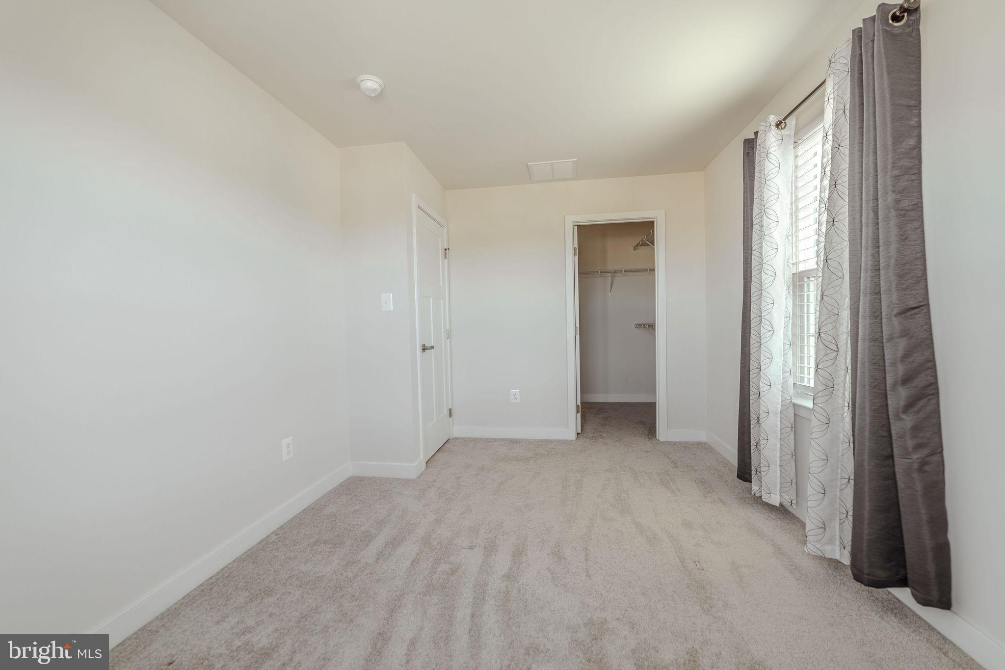 POTOMAC STATION - Residential Lease