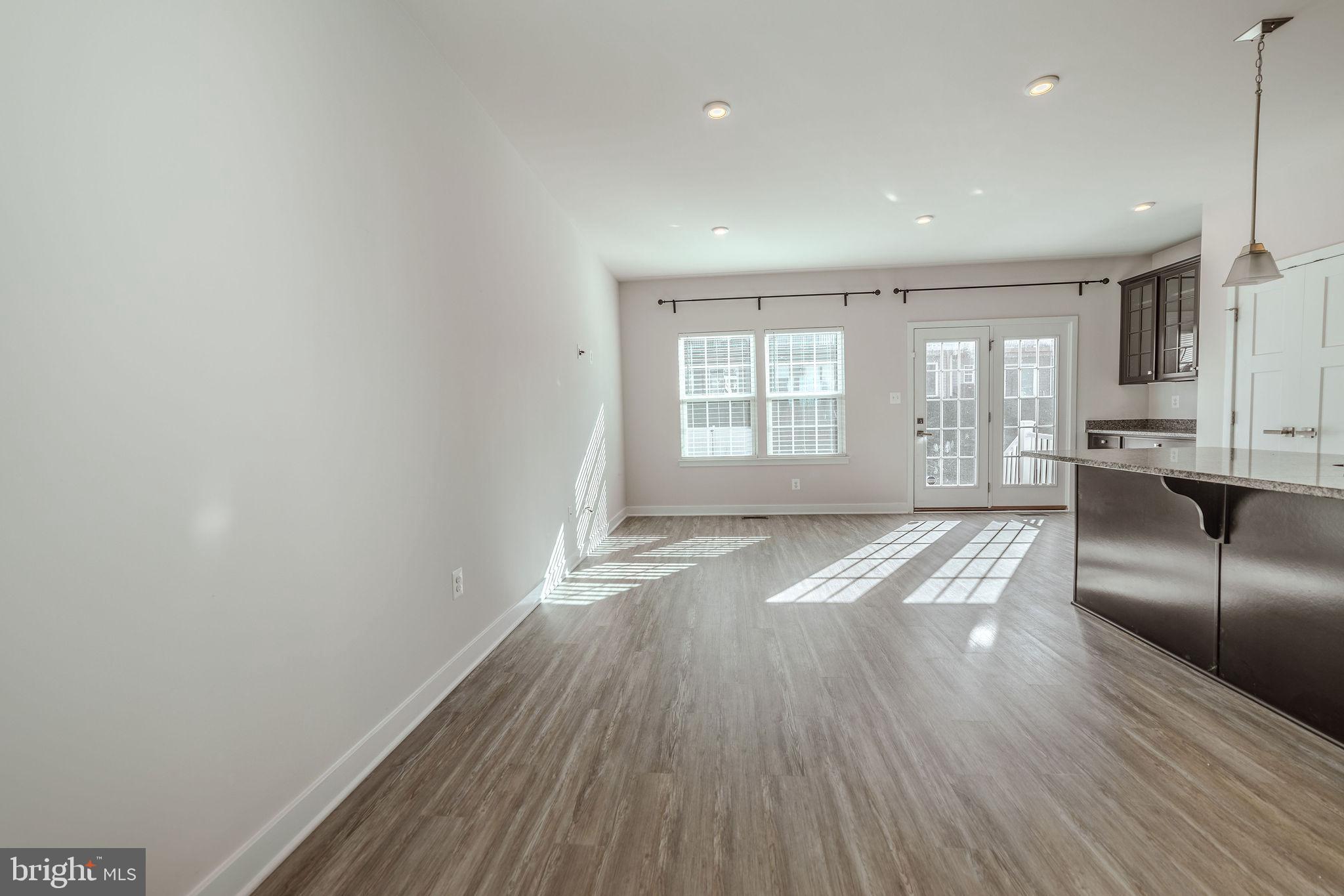 POTOMAC STATION - Residential Lease