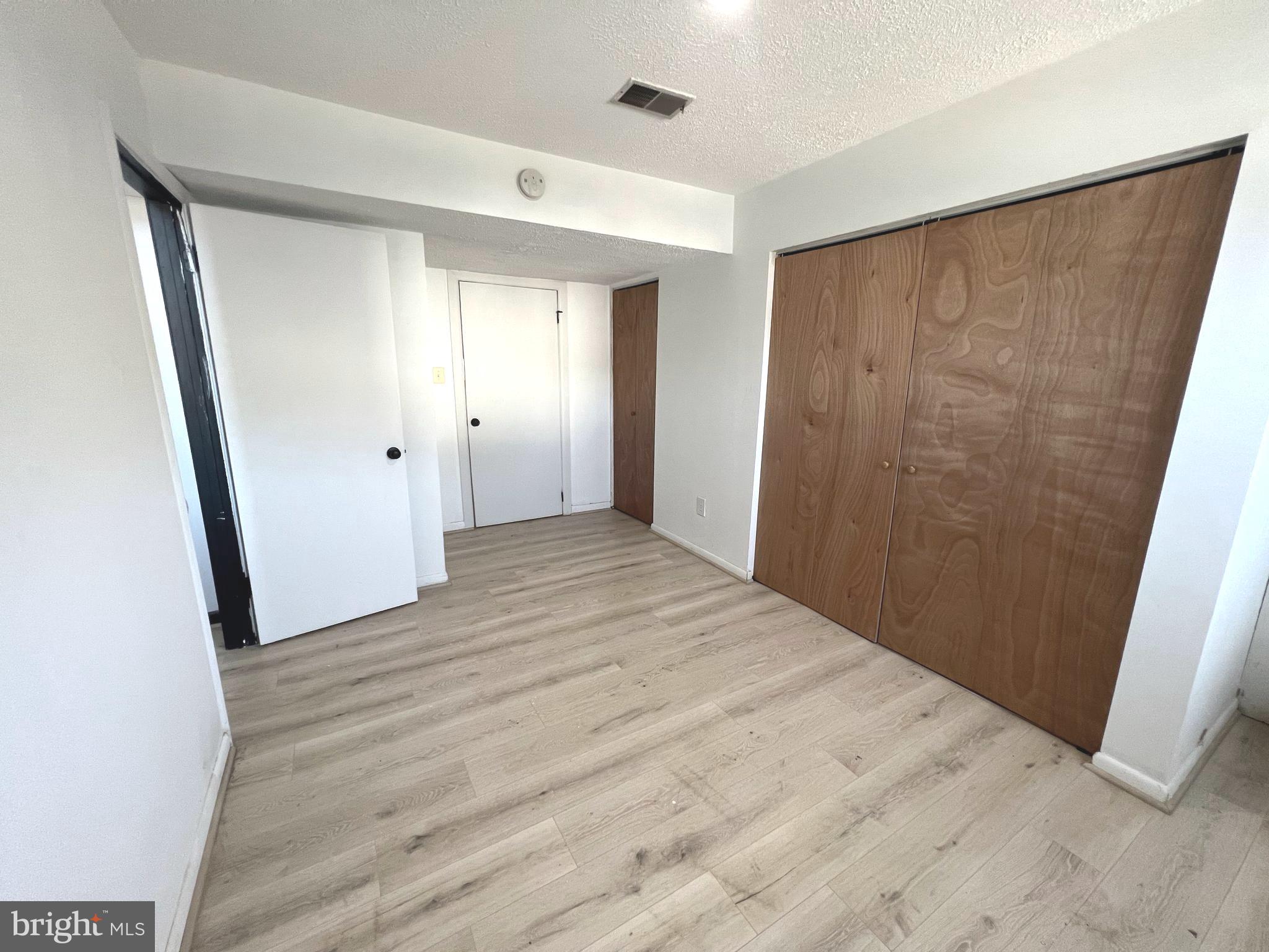 PINES OF LAUREL - Residential Lease