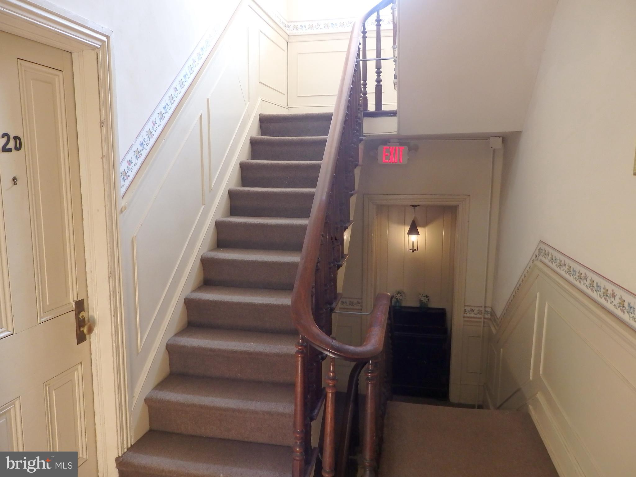 LLANERCH - Commercial Sale